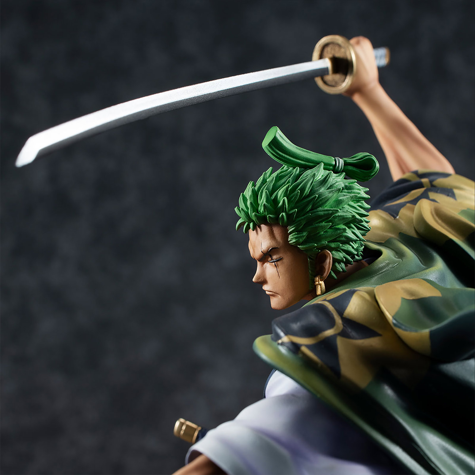 One Piece - Estatua de Zoro Juro