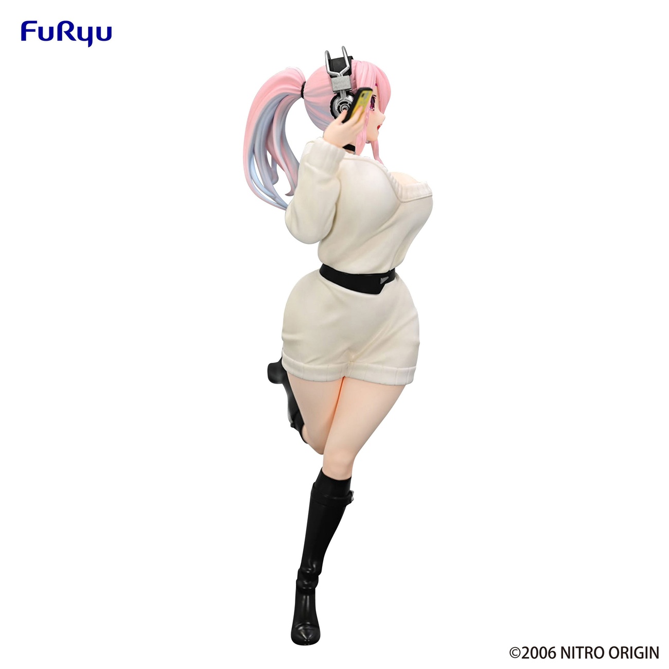 Super Sonico Trio-Try-iT Statue PVC Winter Memory Ver. 21 cm