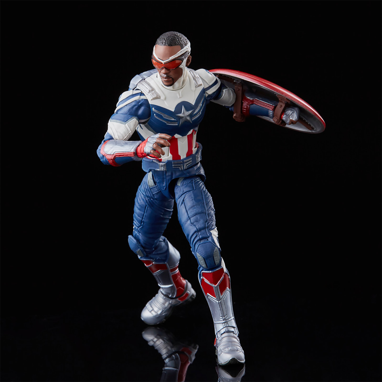 Captain America - Sam Wilson & Steve Rogers Action Figure Set