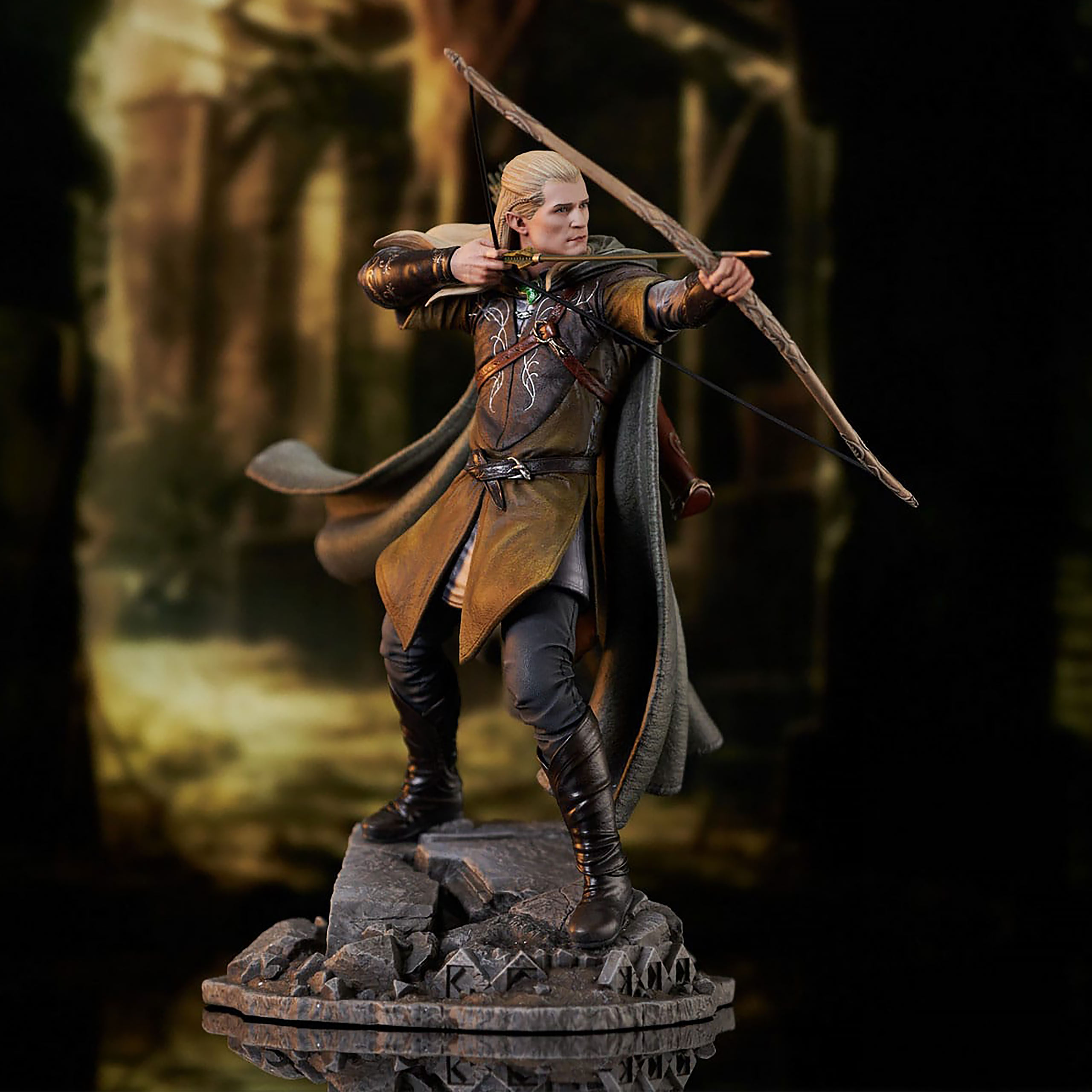 Herr der Ringe - Legolas Deluxe Gallery Statue