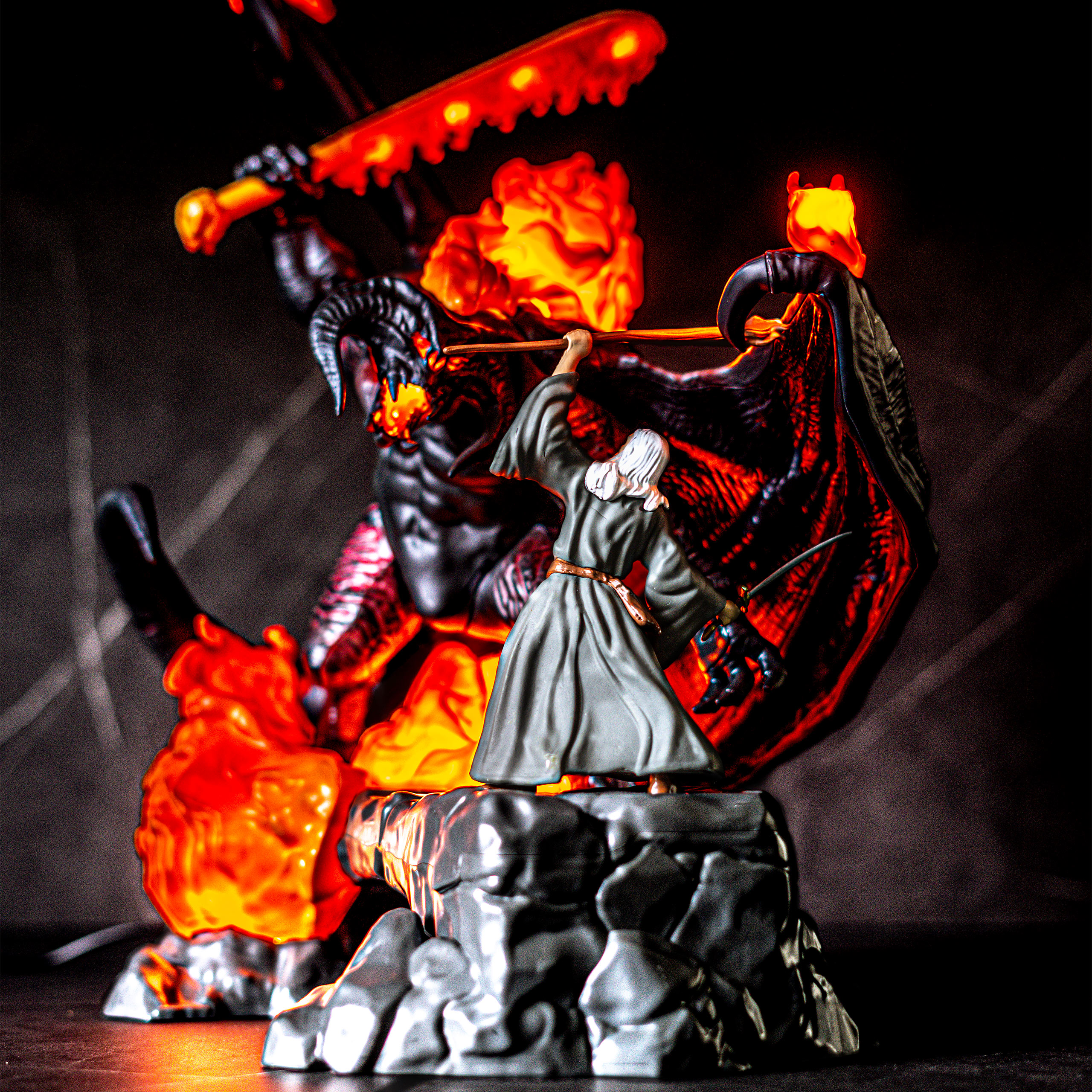Lord of the Rings - Balrog vs. Gandalf Table Lamp