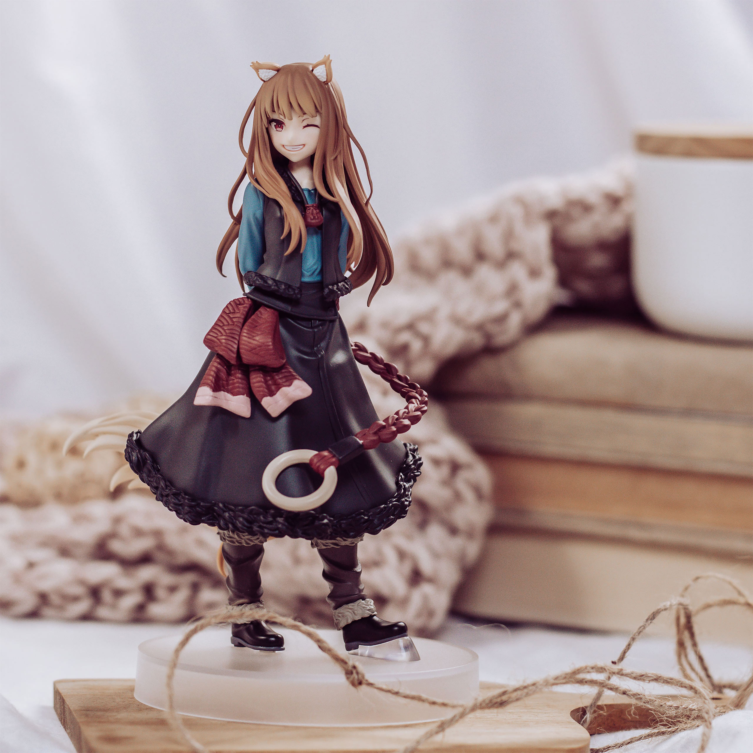 Spice and Wolf - Figura Holo Versione 2024