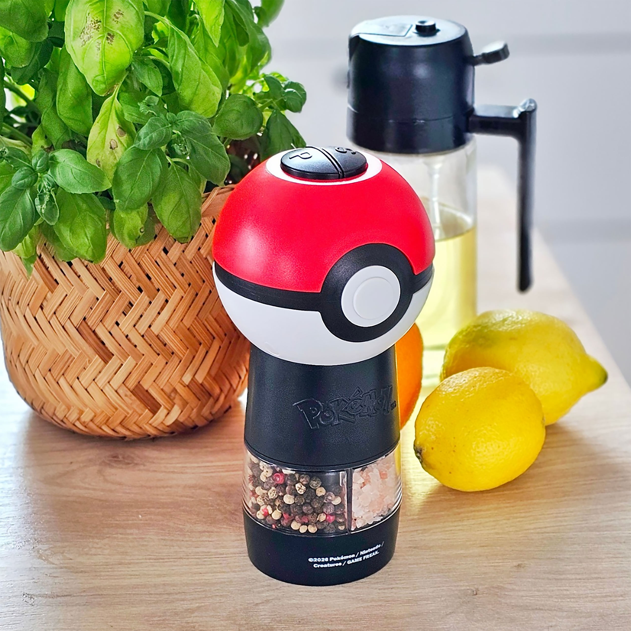 Pokemon - Pokeball Elektrische Salz & Pfeffermühle