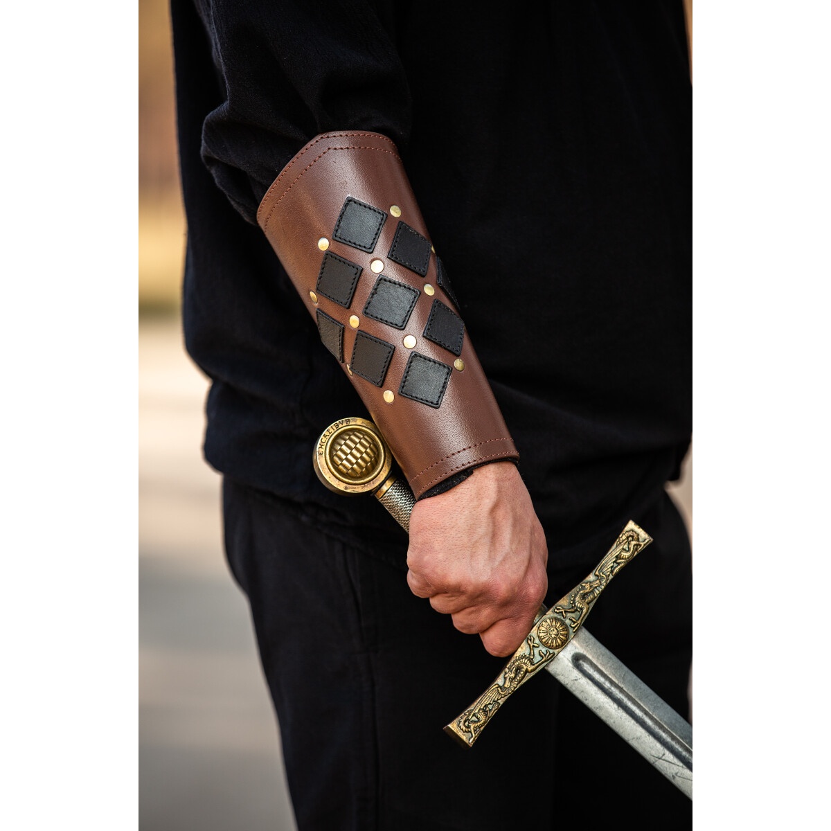 Mittelalter Lederarmschiene Orm braun-schwarz