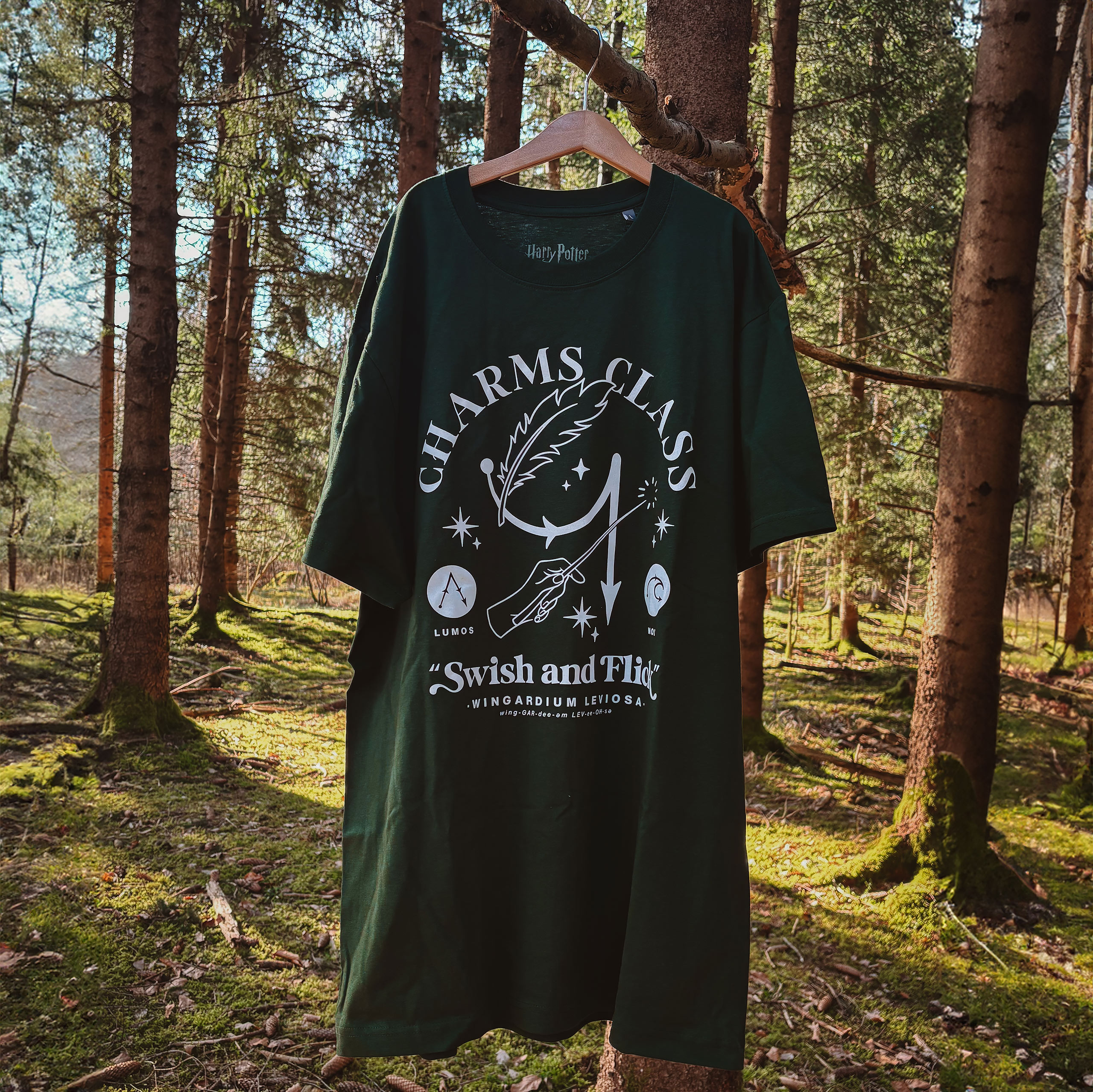 Camiseta Hechizos Hogwarts verde - Harry Potter