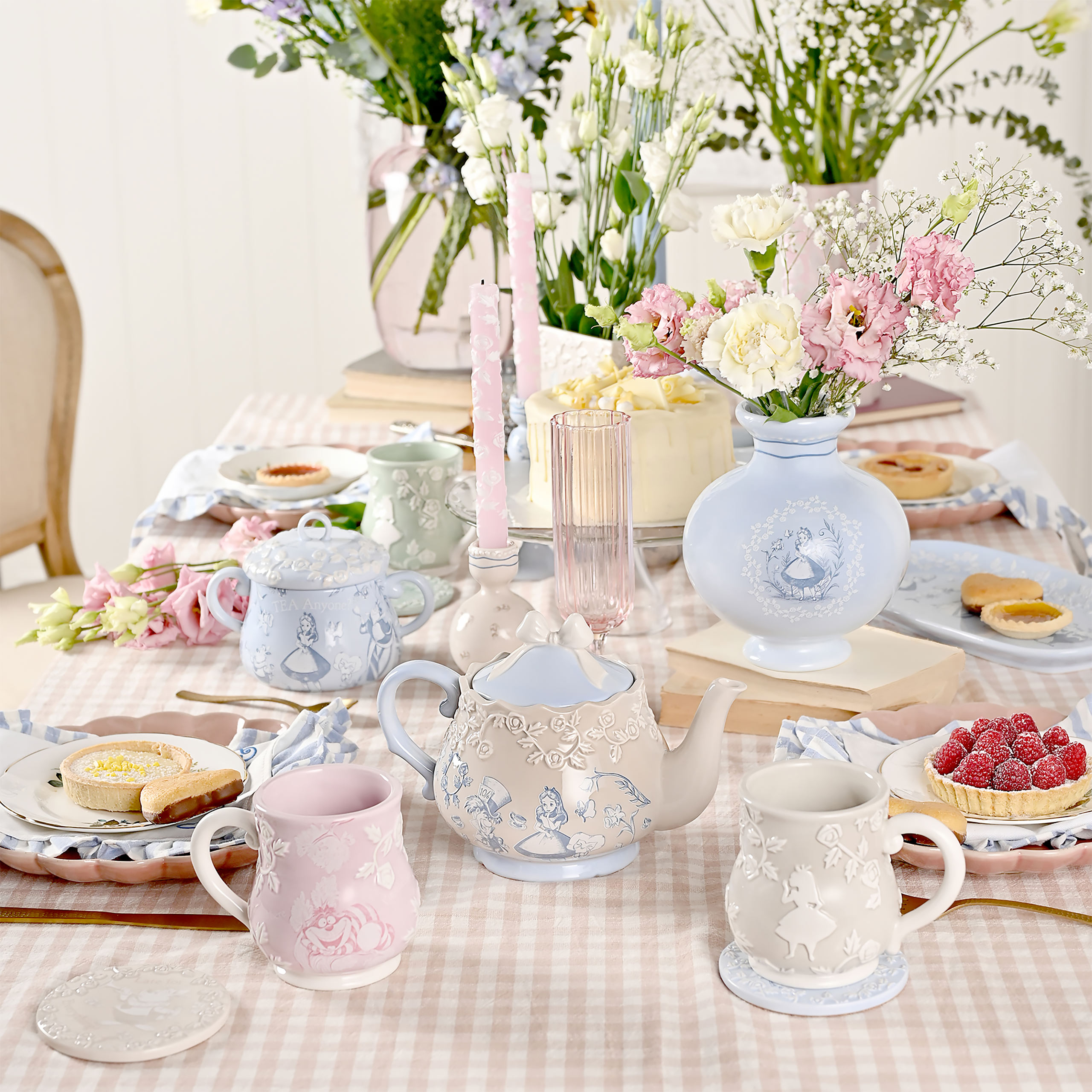 Alice im Wunderland - Tea Anyone Relief Keksdose