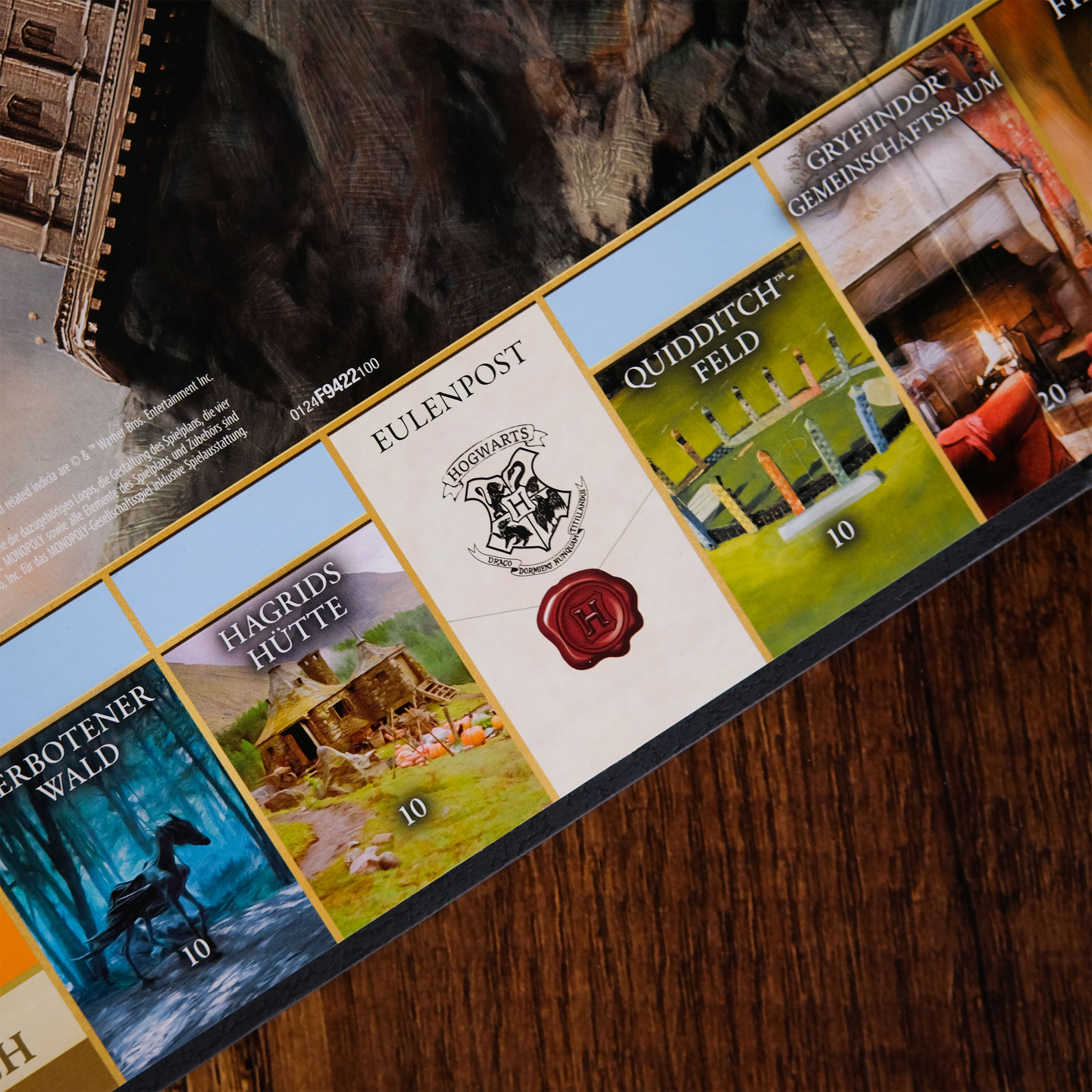 Harry Potter - A Magical Adventure in Hogwarts Monopoly