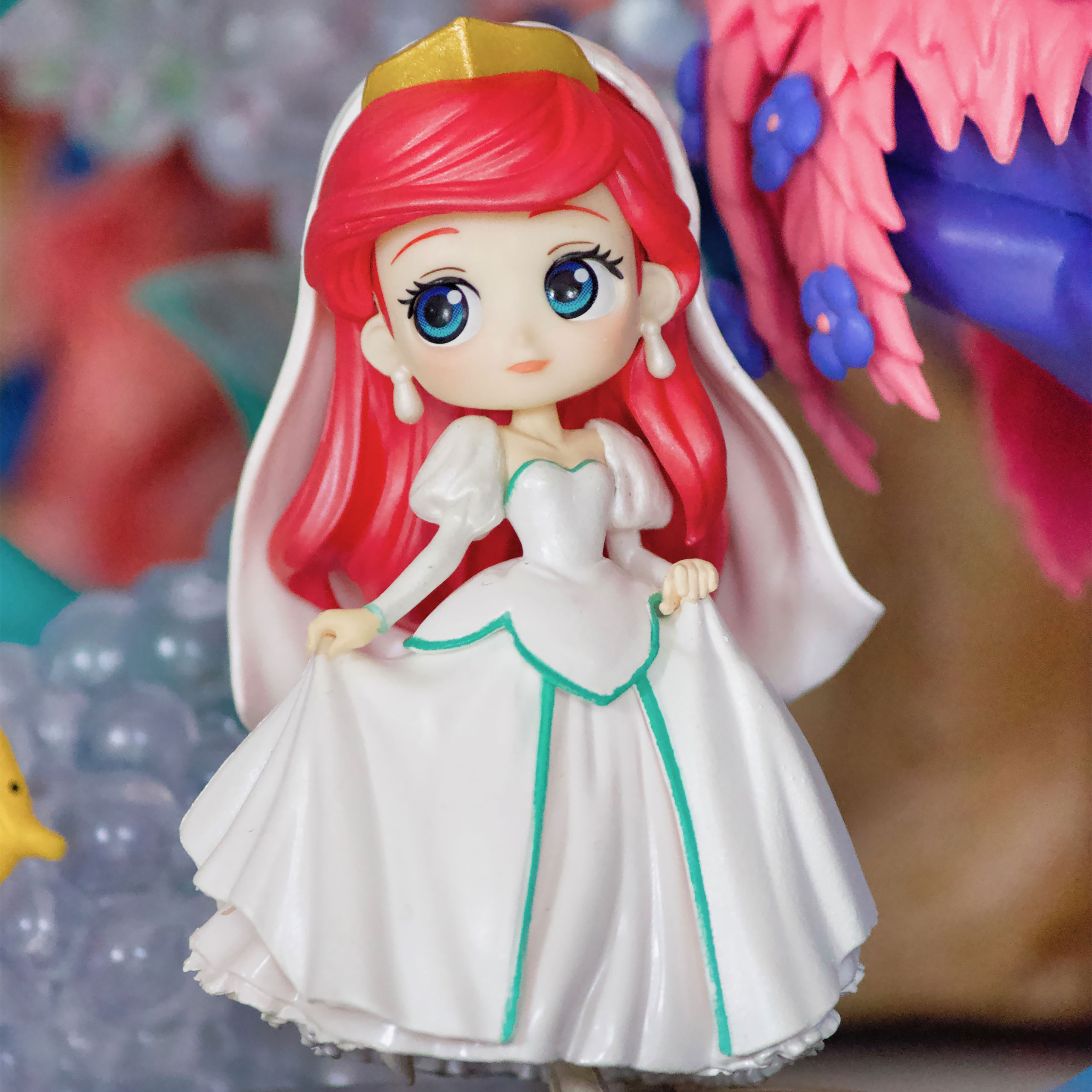 Arielle - Die kleine Meerjungfrau im weißen Kleid Q Posket Figur 7 cm Version E