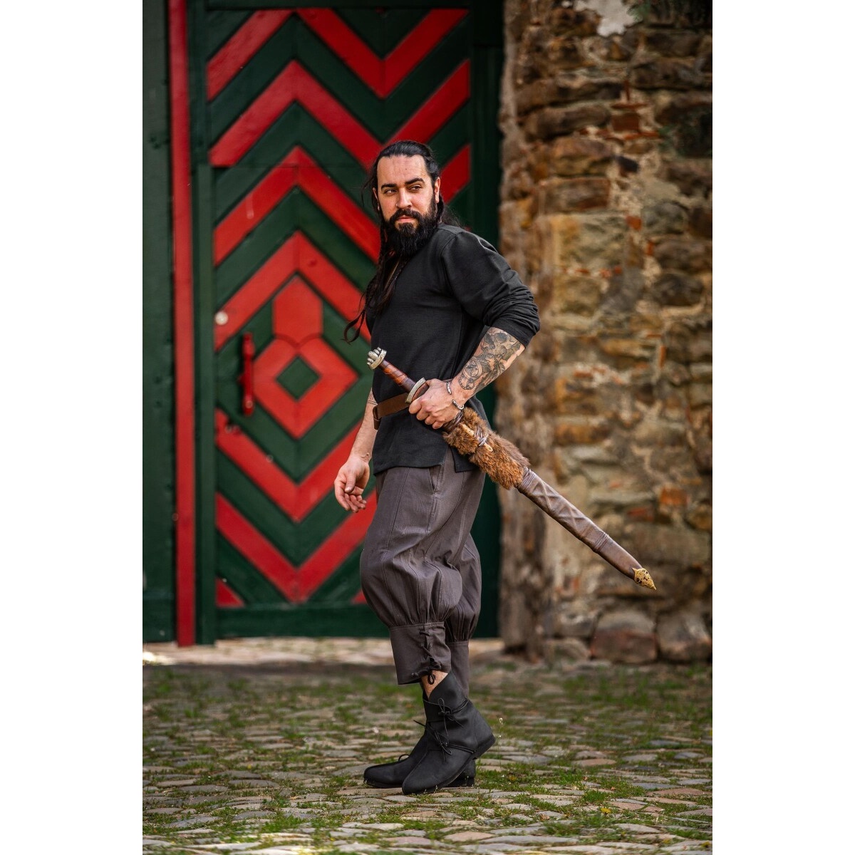 Pantalón medieval hasta la rodilla Laurence con cordones en la parte baja de la pierna marrón