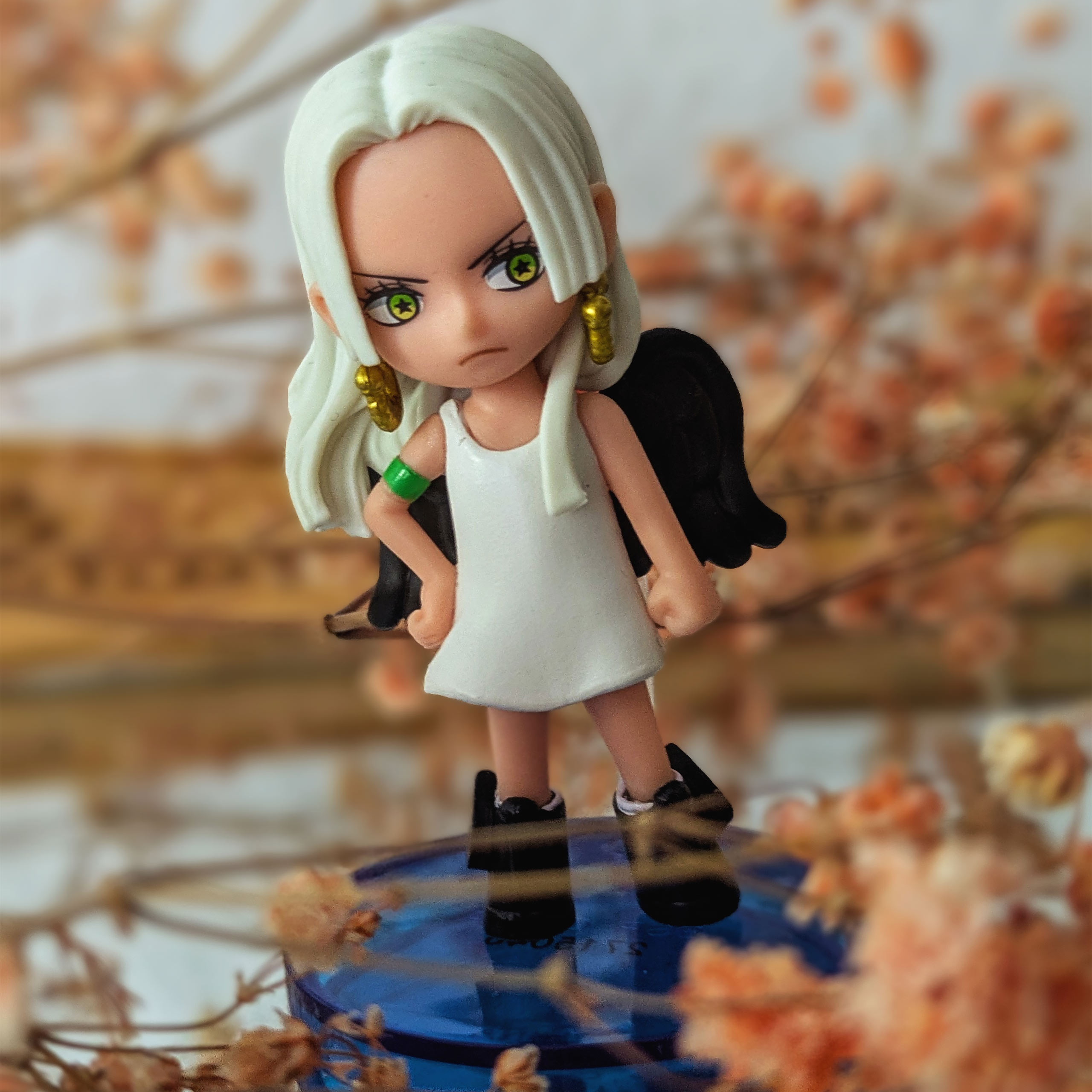 One Piece - Figurine mystère Egghead 4