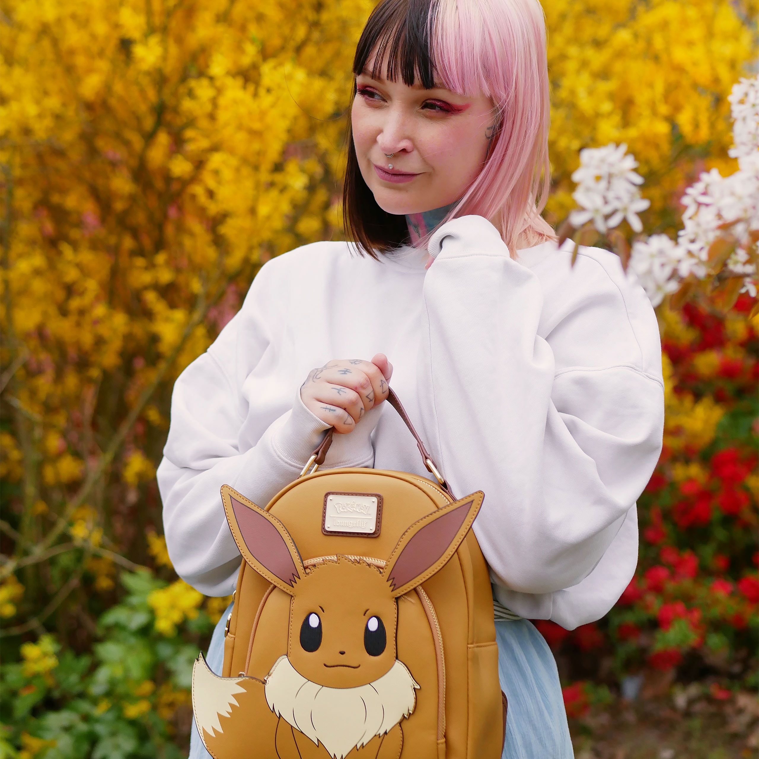 Cosplay Pokemon Eevee