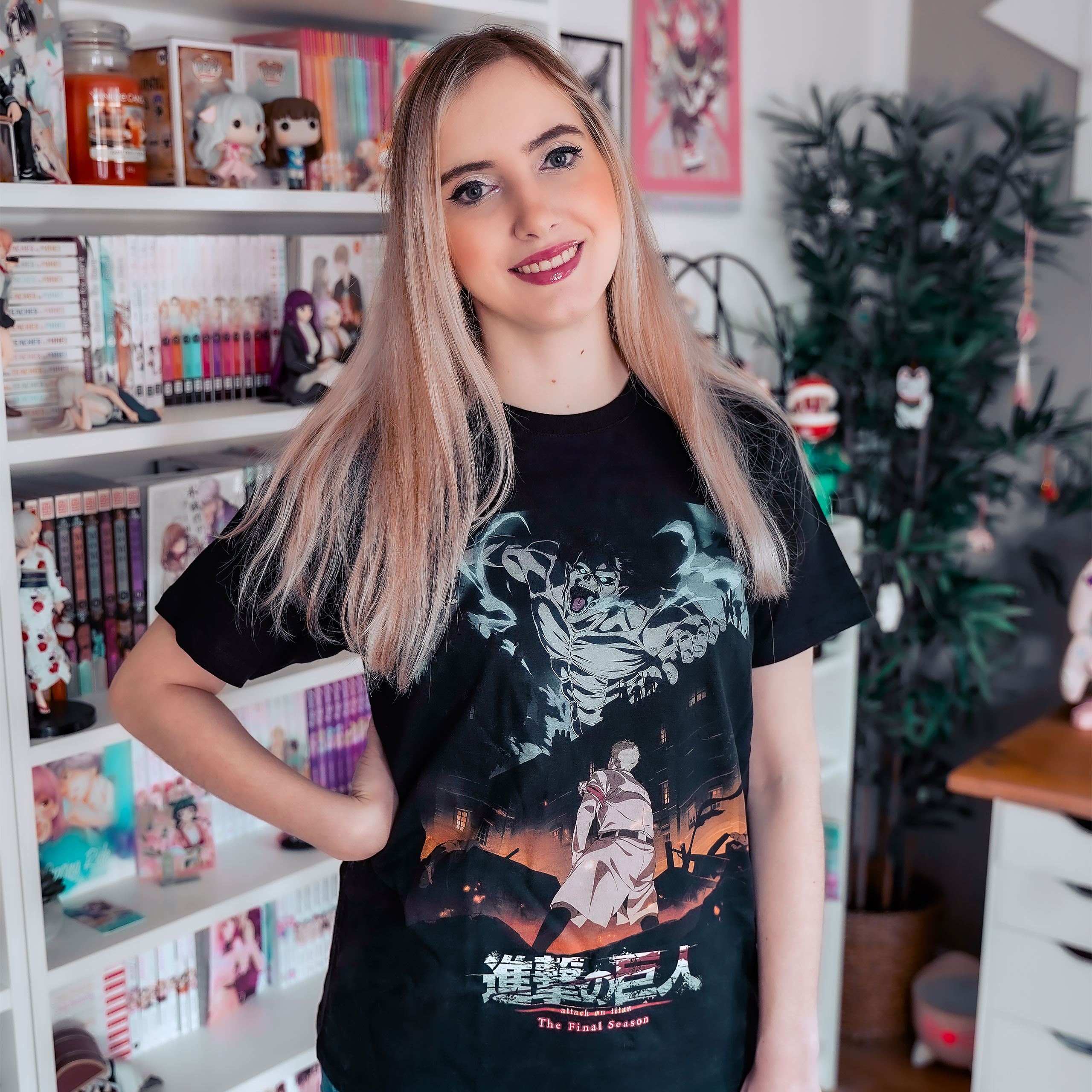 Attack on Titan - Poster T-Shirt schwarz