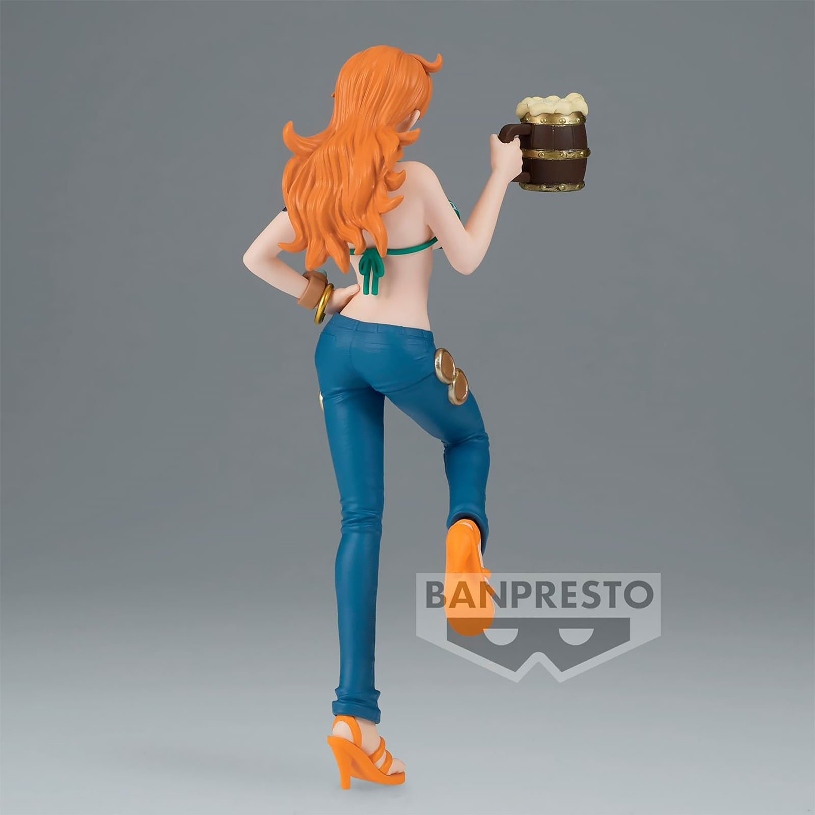 One Piece - Nami C'est un Banquet!! Figurine