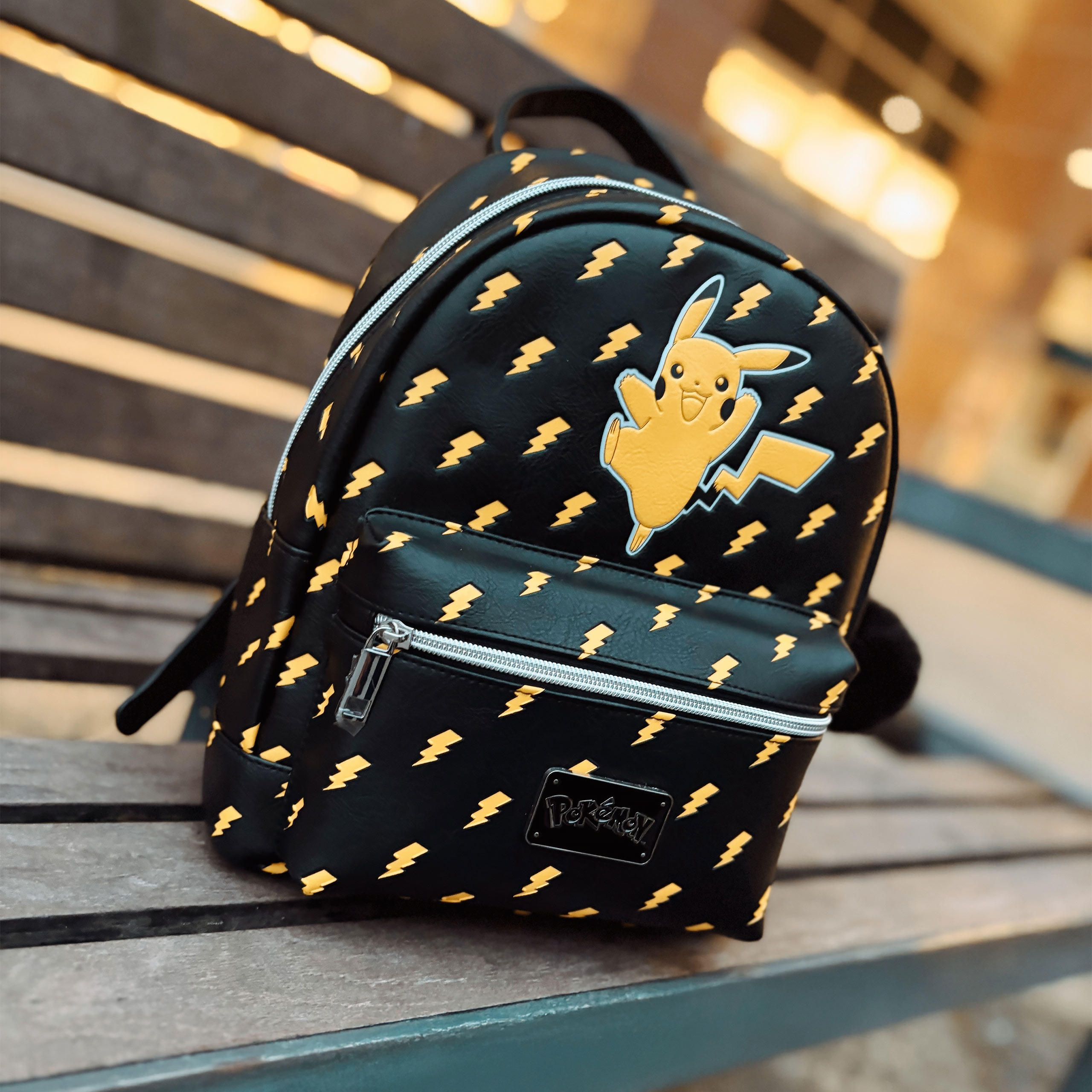 Pokemon - Pikachu Lighting Mini Backpack black