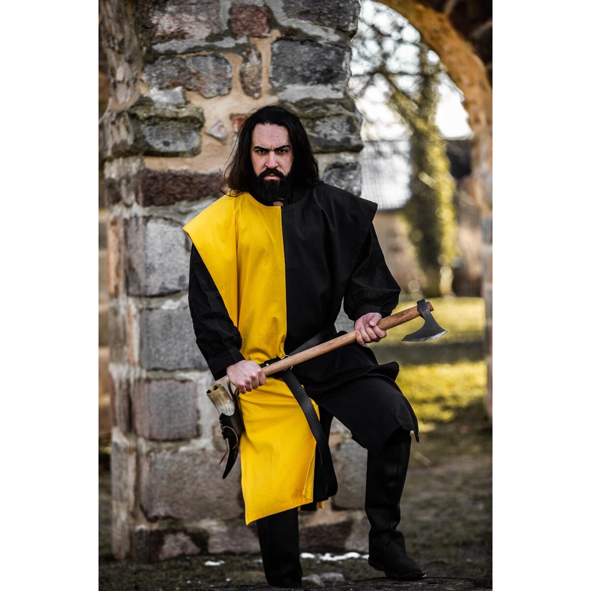 Medieval Surcoat Frederick black-yellow