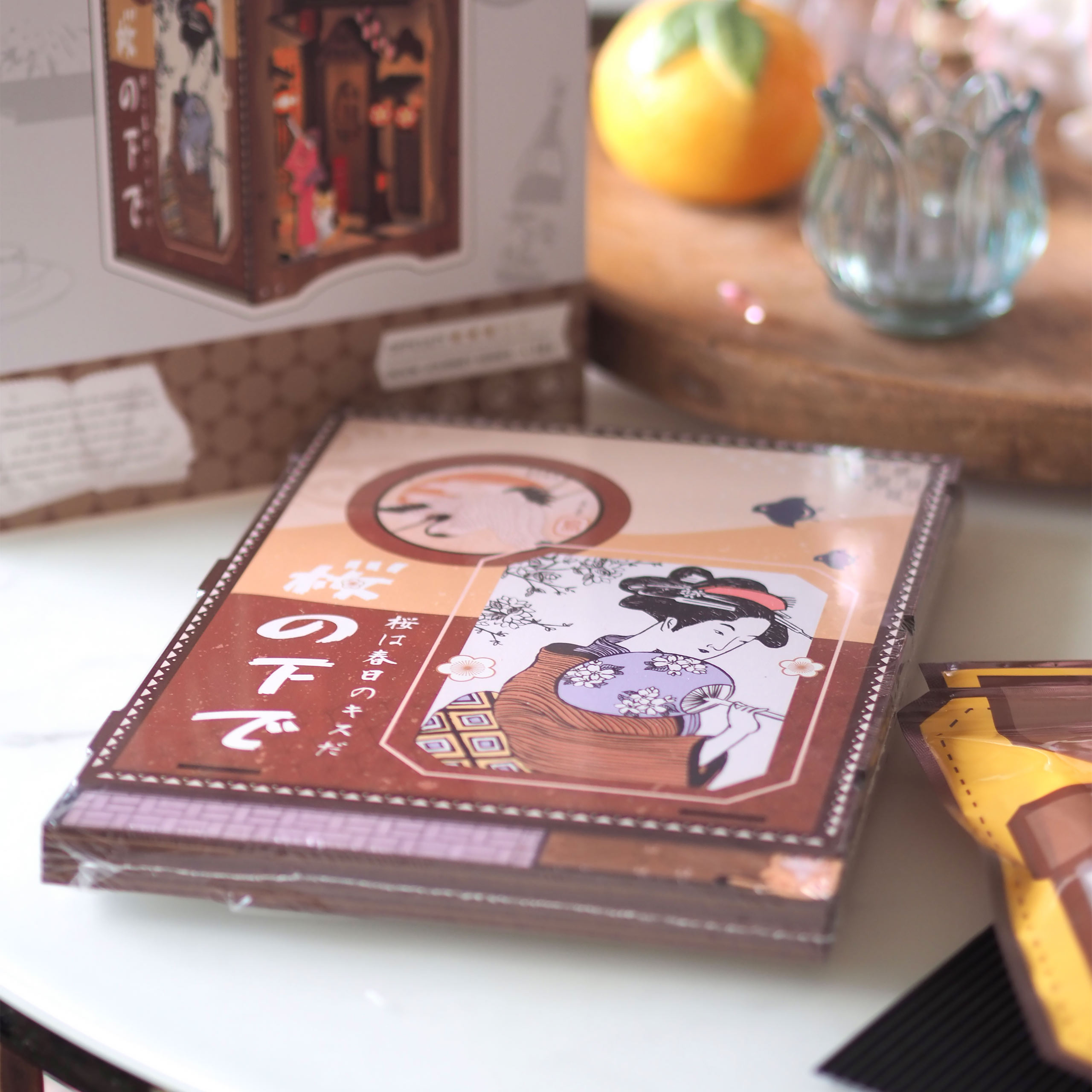Sakura - Sous le cerisier Sakura Book Nook Modèle Kit Bois