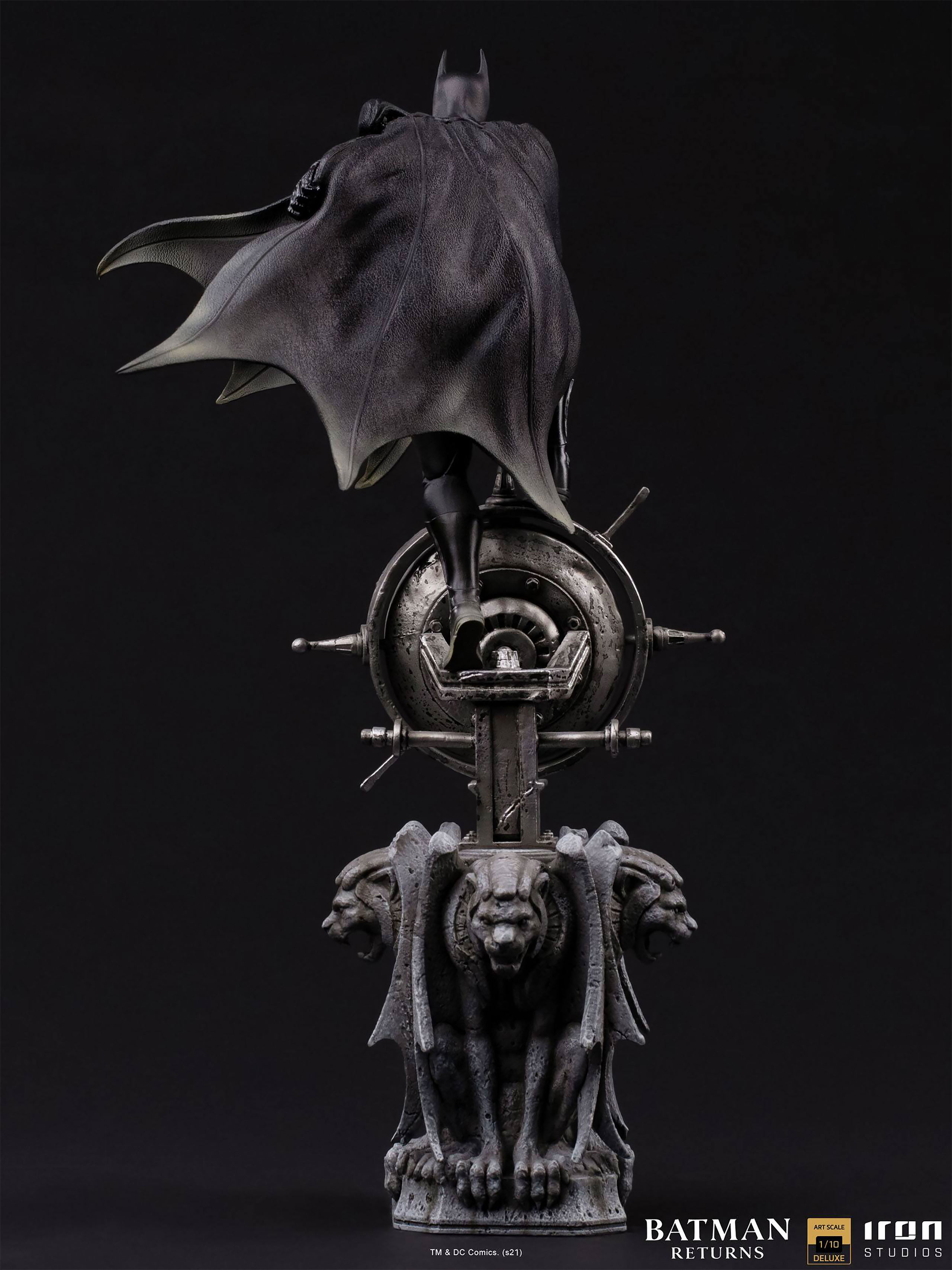 Batman Art Scale Deluxe Statue 1:10