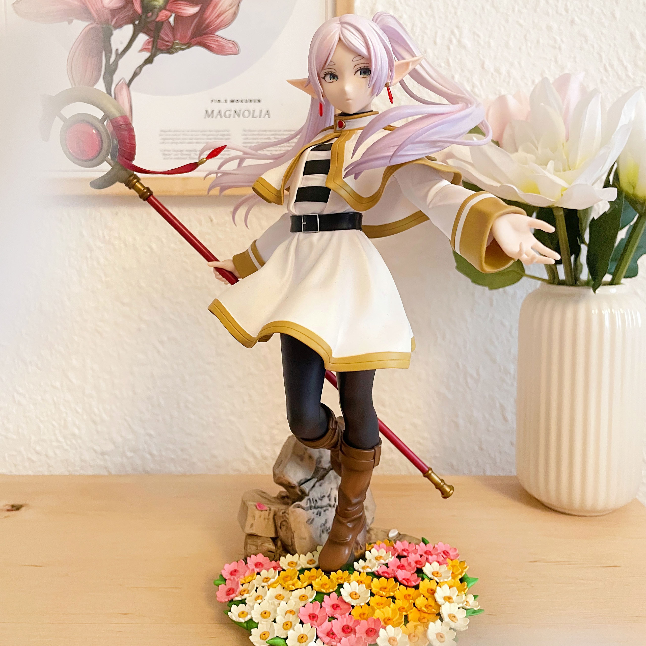 Figurine Frieren En PVC De 21 Cm - Collection Anime, Décoration Bureau Ou Collection