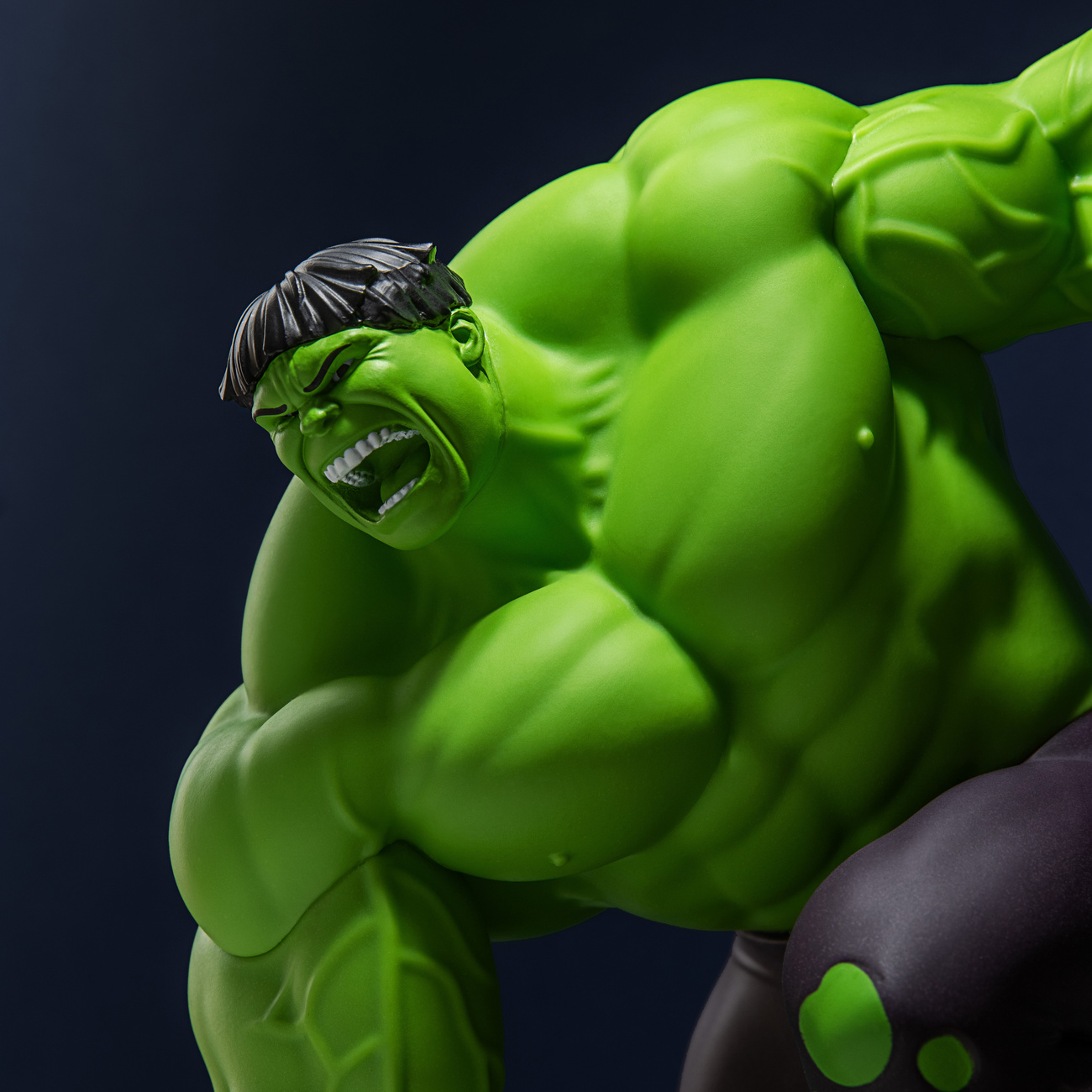Hulk – Table Lamp