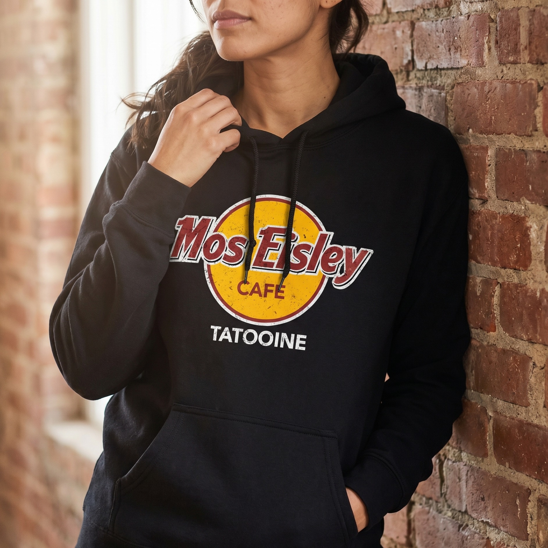 Sudadera con capucha Mos Eisley Cafe para fans de Star Wars negro