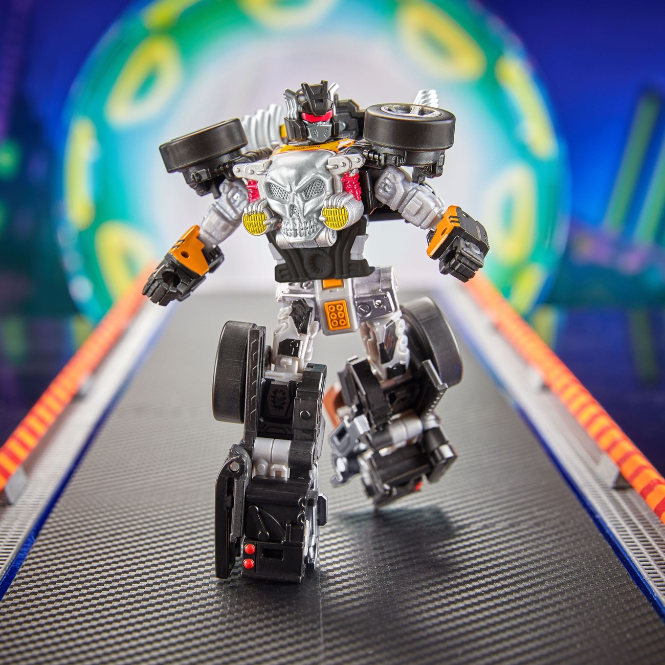 Figurine articulée Hot Wheels x Transformers Bone Shaker 12 cm