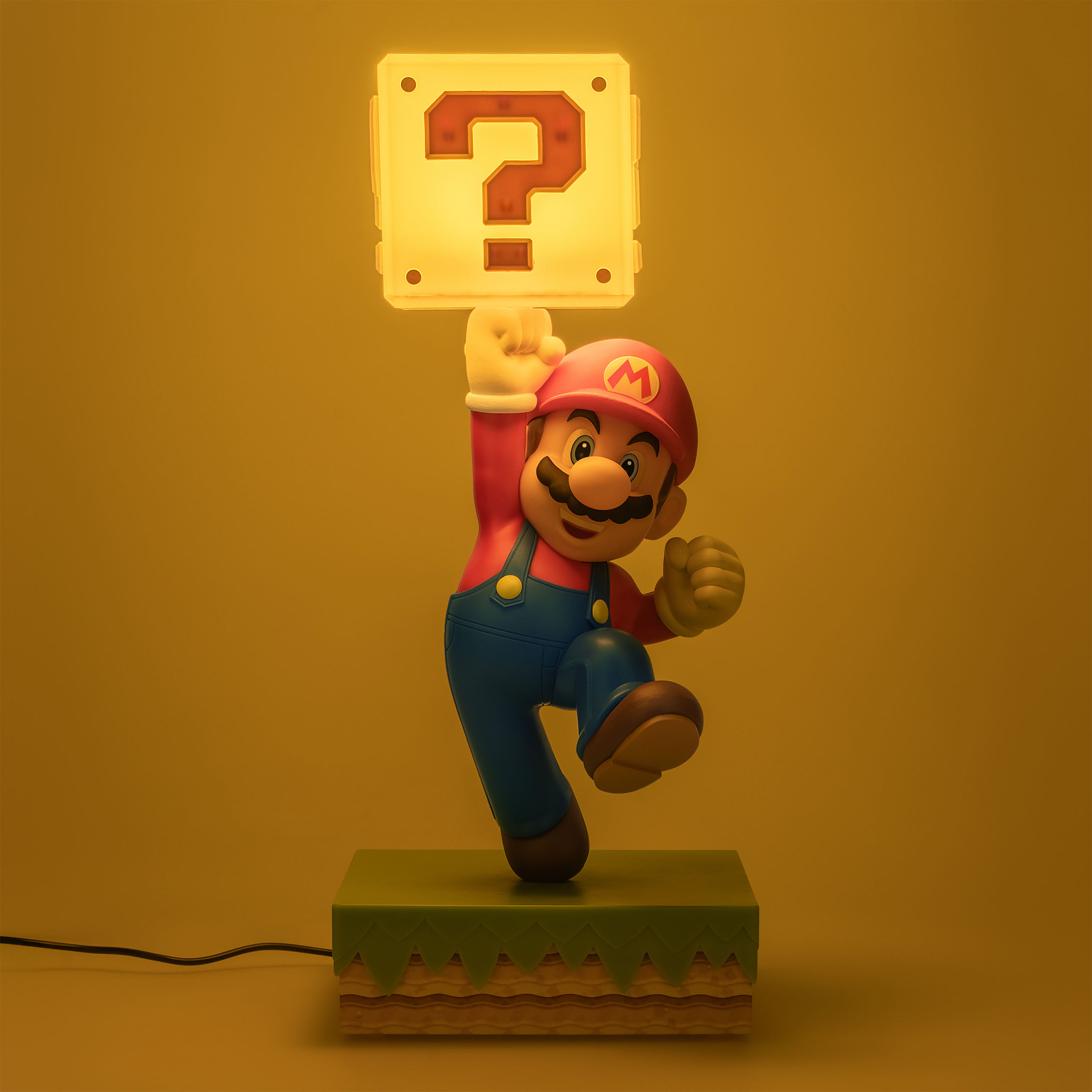 Super Mario - Diorama Table Lamp