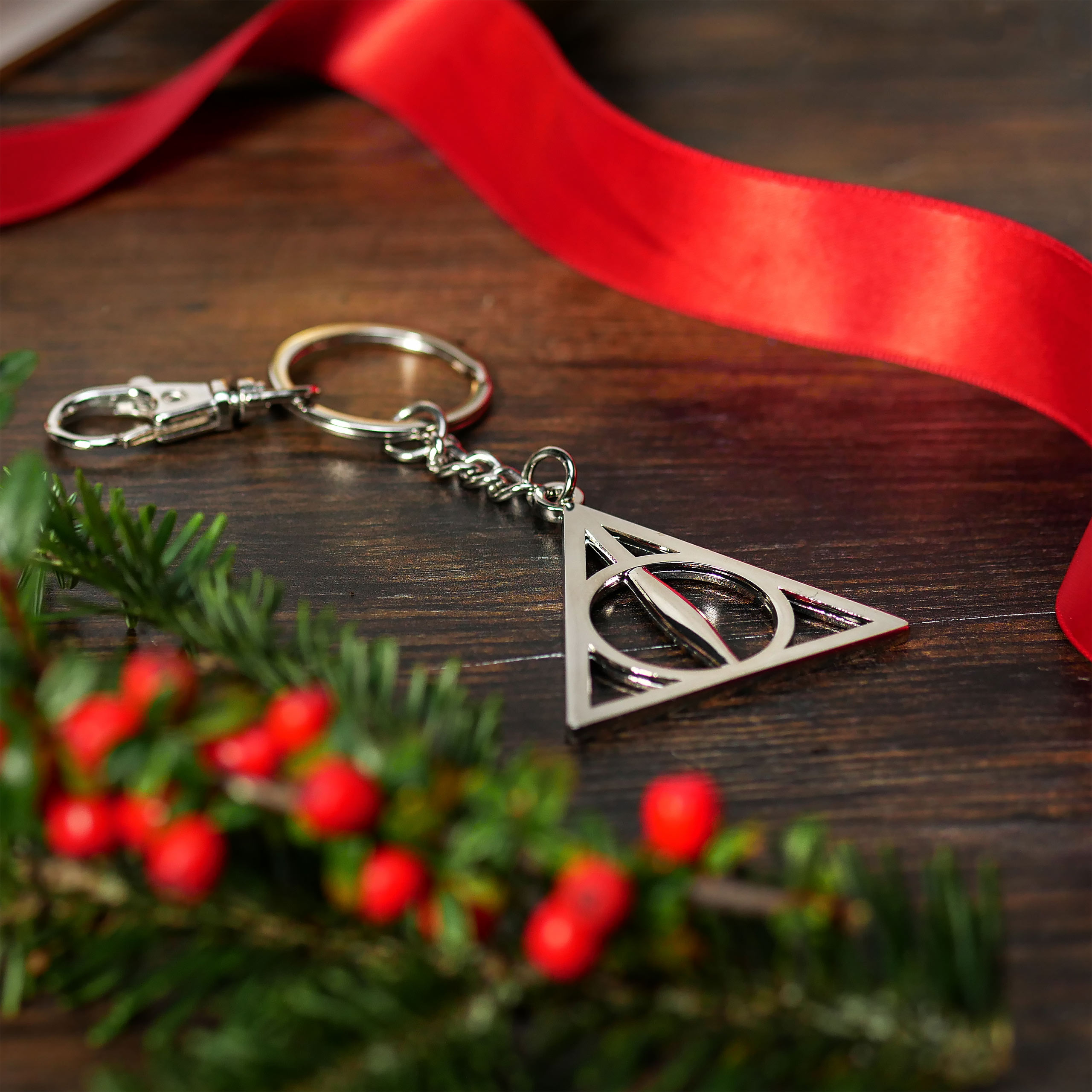 Harry Potter - Boule de Noël avec porte-clés Deathly Hallows