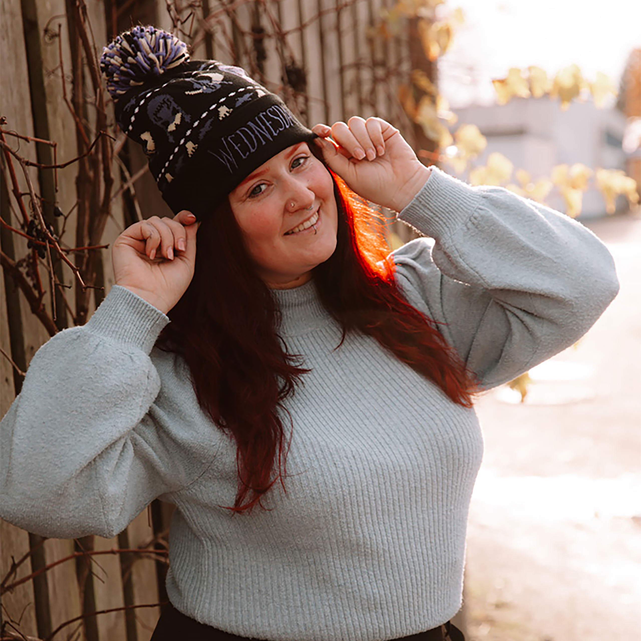 Wednesday - Czapka Midnight z pomponem