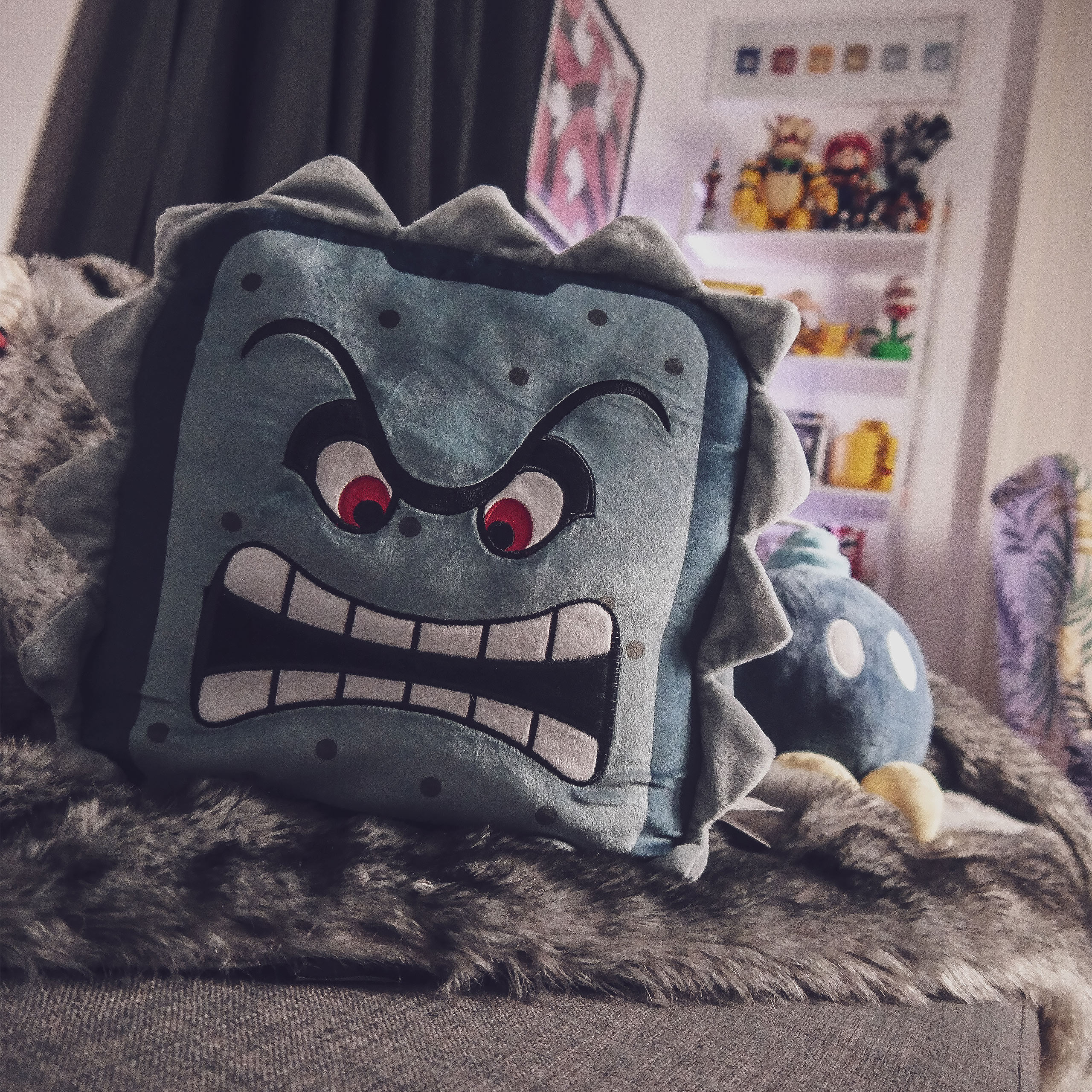 Super Mario - Thwomp Mocchi-Mocchi Plüsch Figur