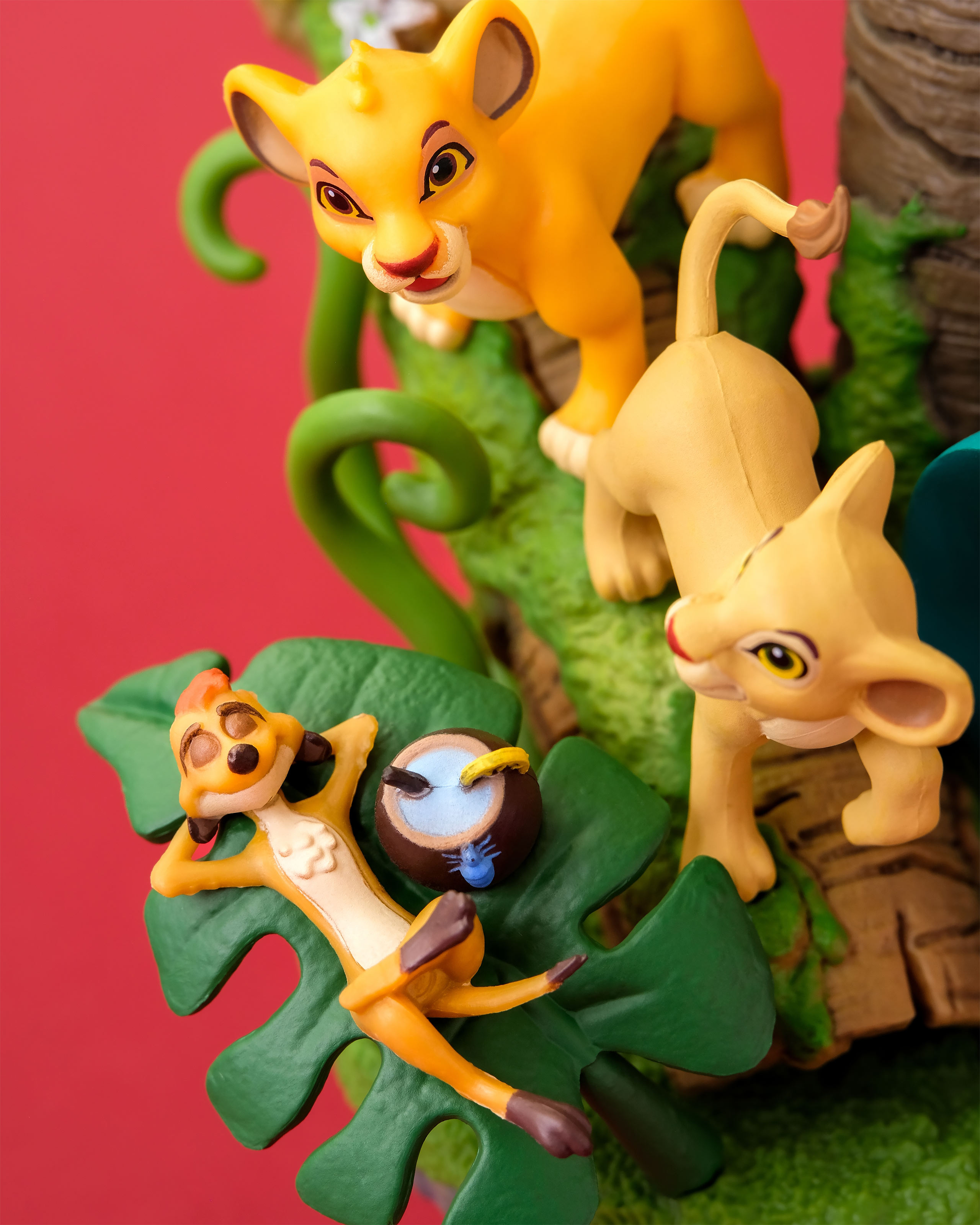 The Lion King - Simba and Nala Diorama
