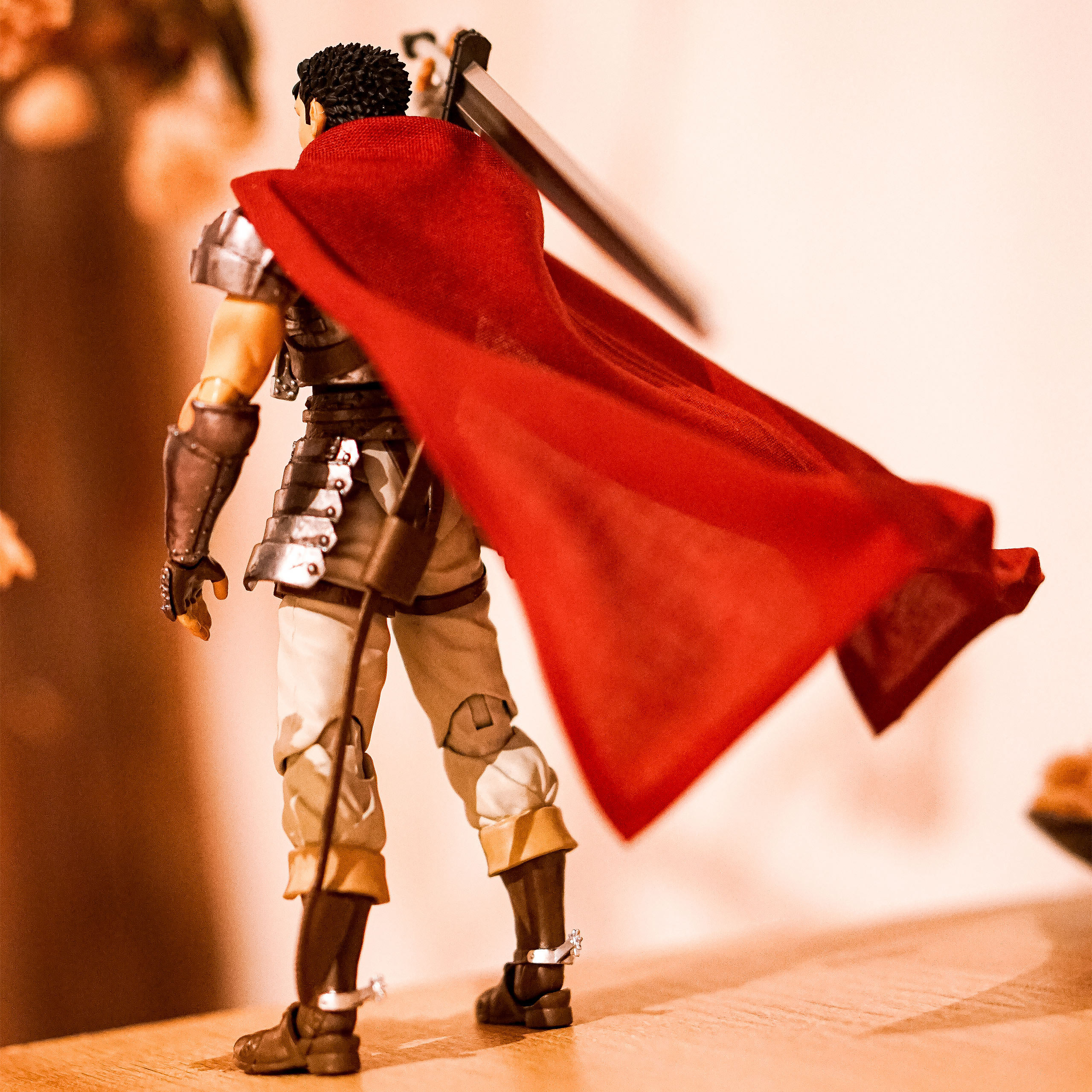 Berserk - Nosferatu Guts The Band of the Hawk figurine articulée