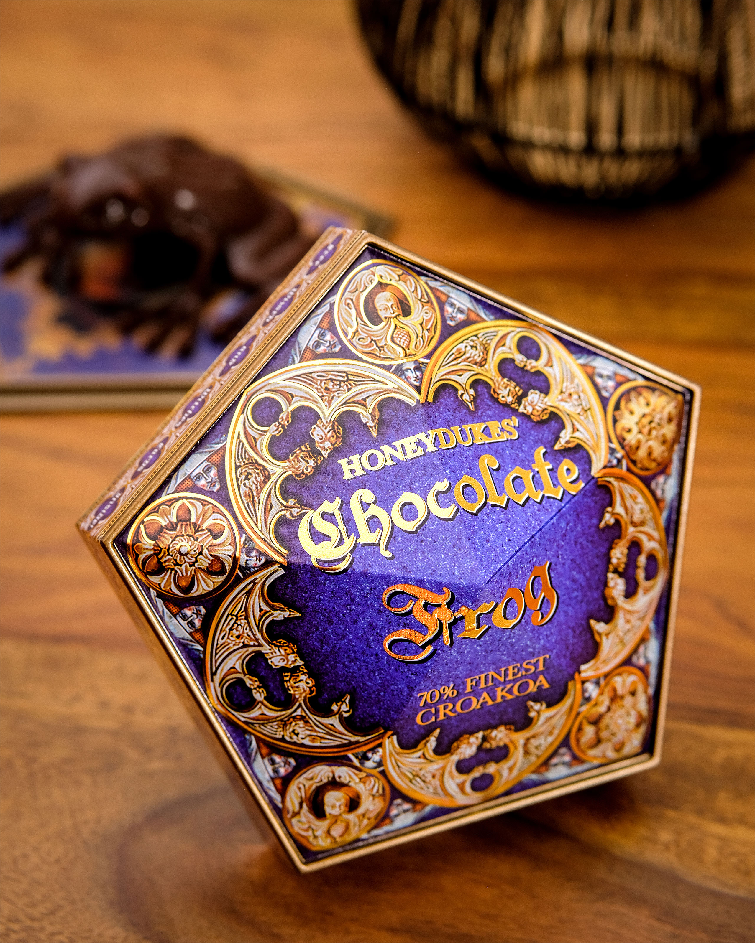 Chocolate Frog Figure with Collectible Card - Harry Potter Replica