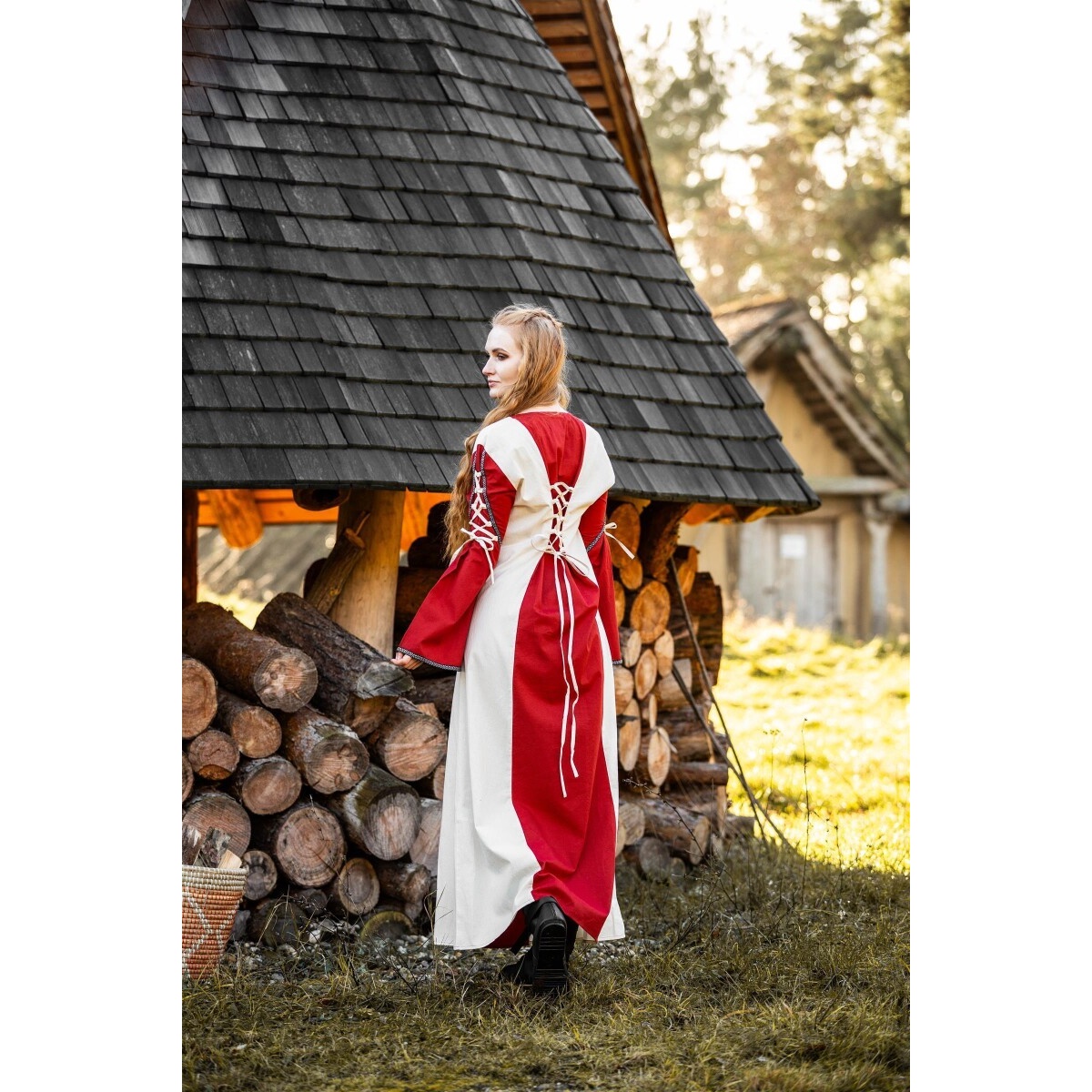 Medieval Dress Amalia beige-red
