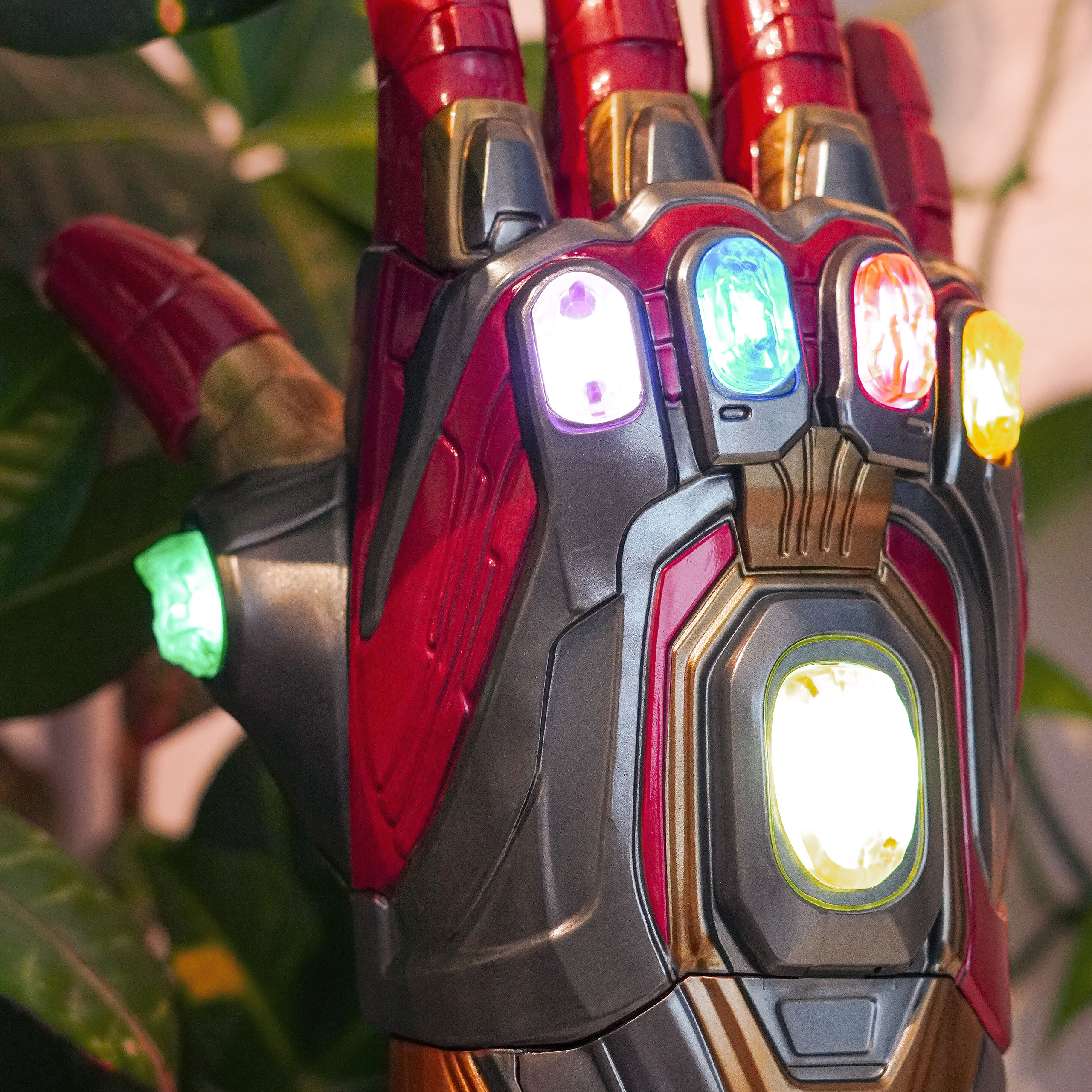 Avengers - Iron Man Gauntlet mit Licht und Sound