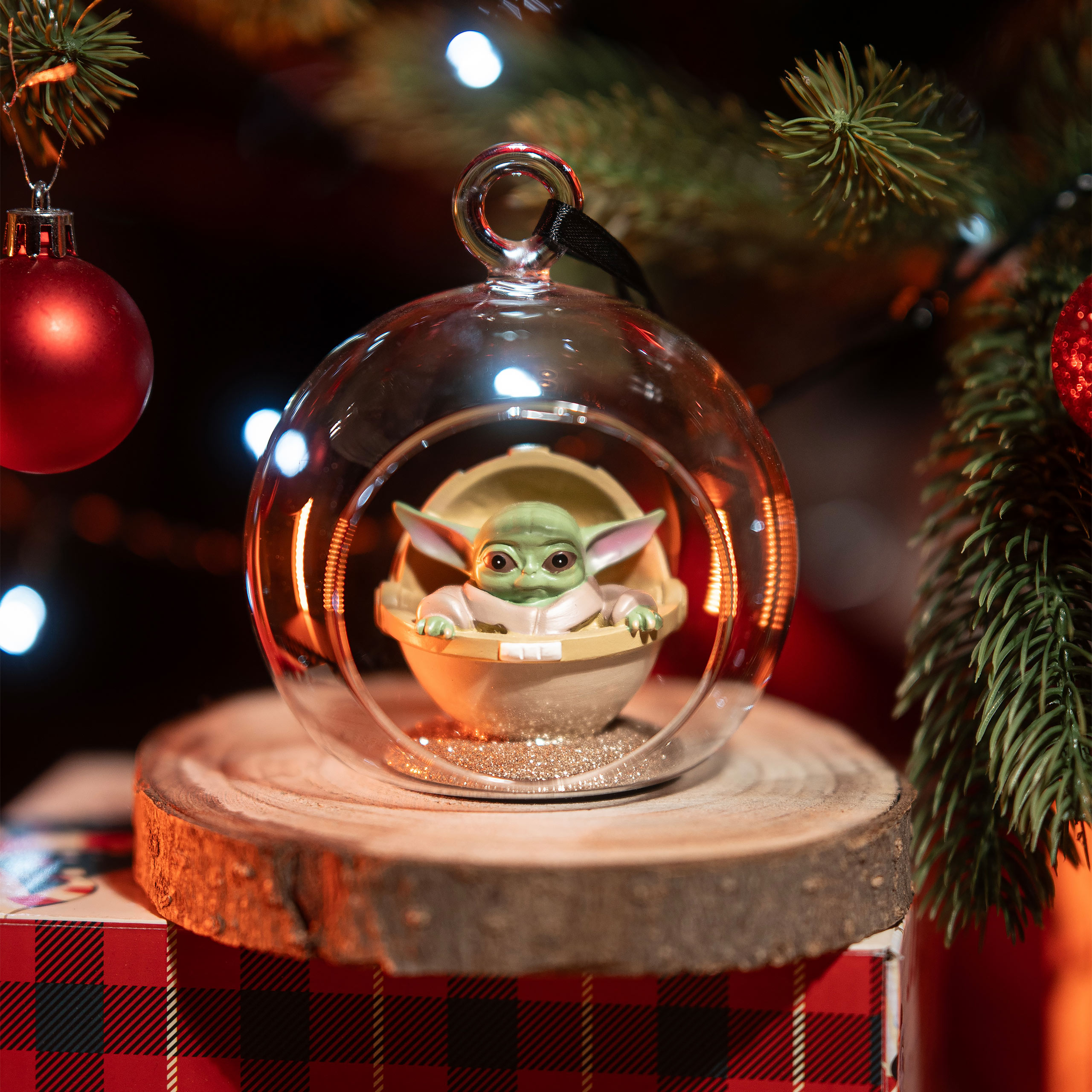 Star Wars - Grogu Boule de Noël ouverte