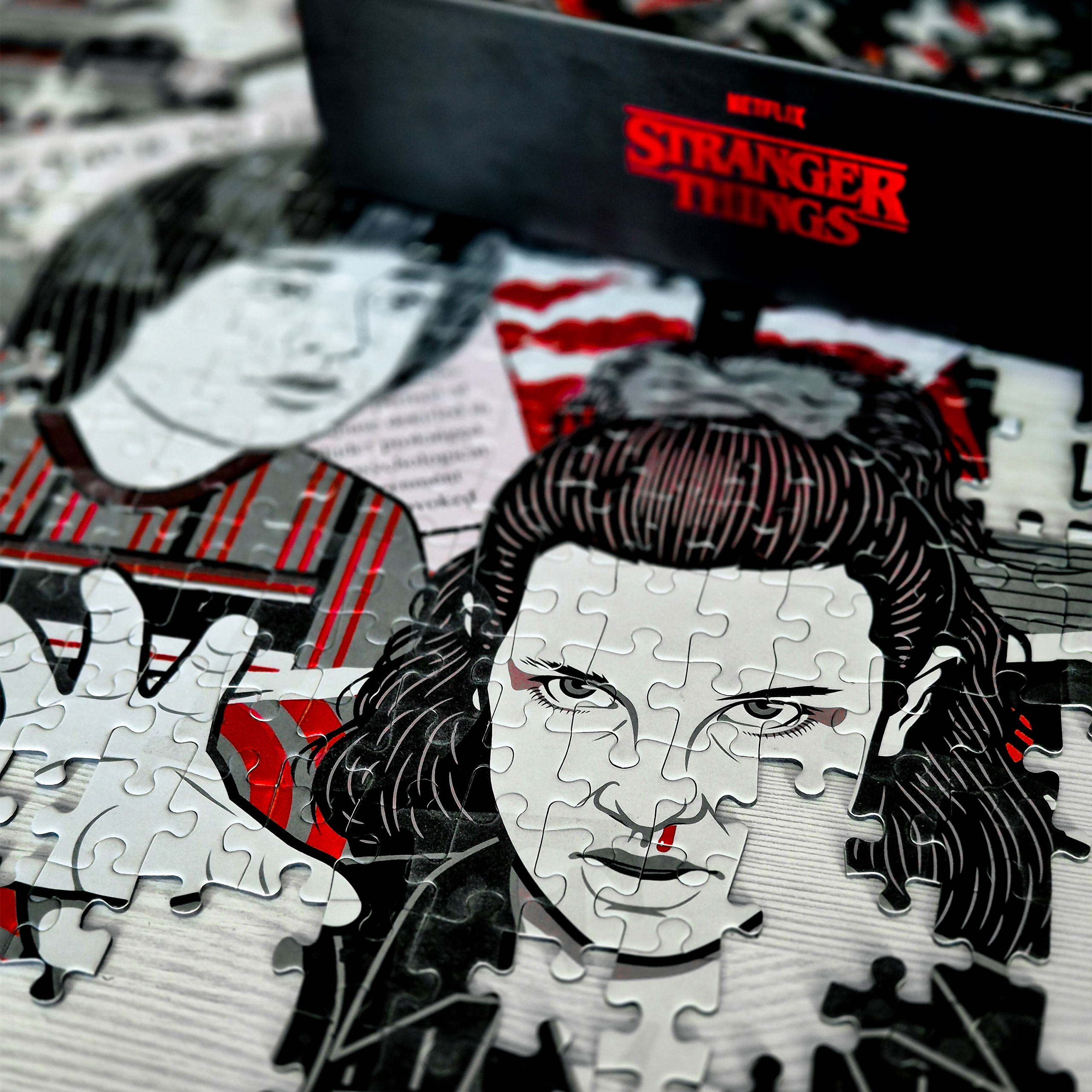 Stranger Things - Upside Down Premium Puzzle