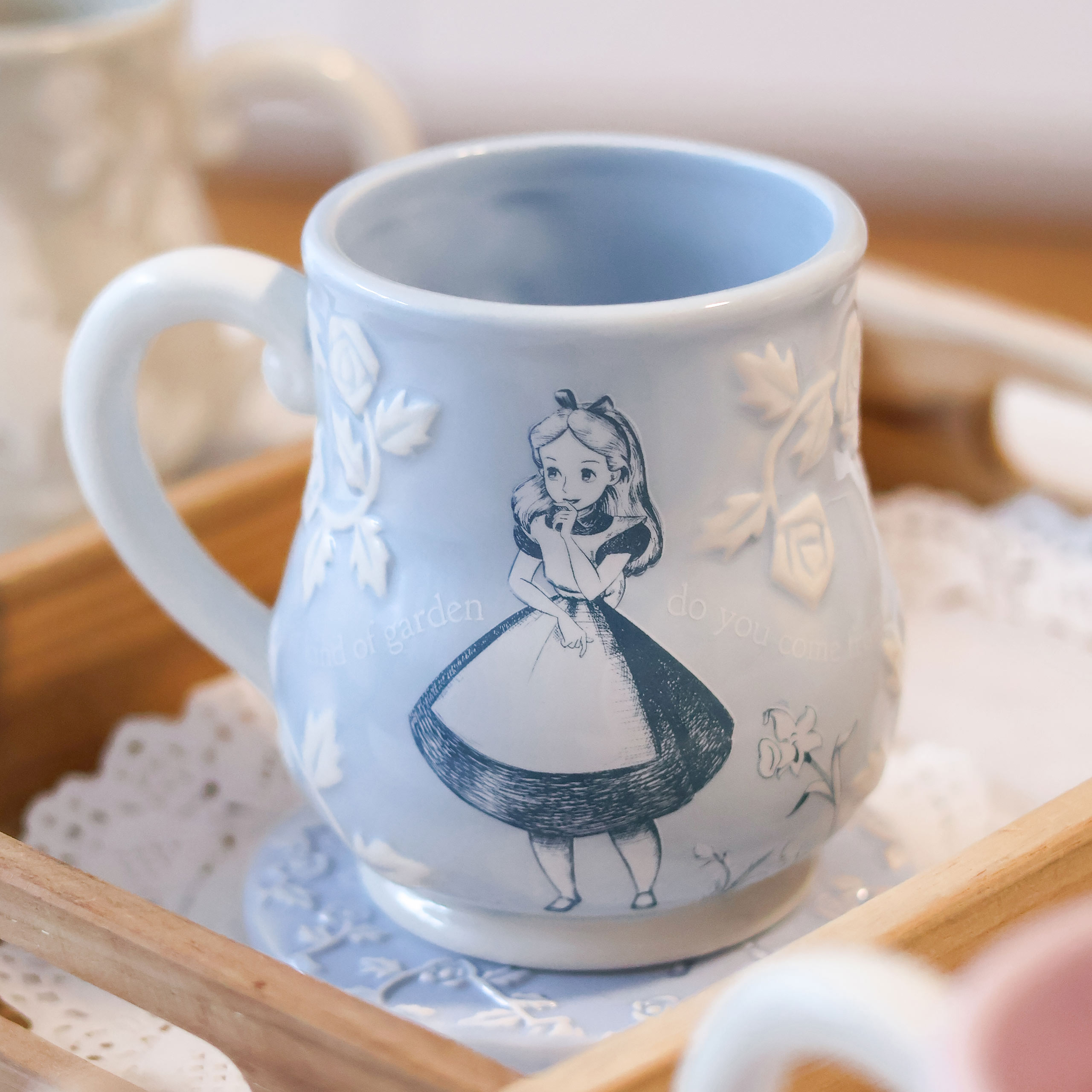 Alice in Wonderland - Relief Mug