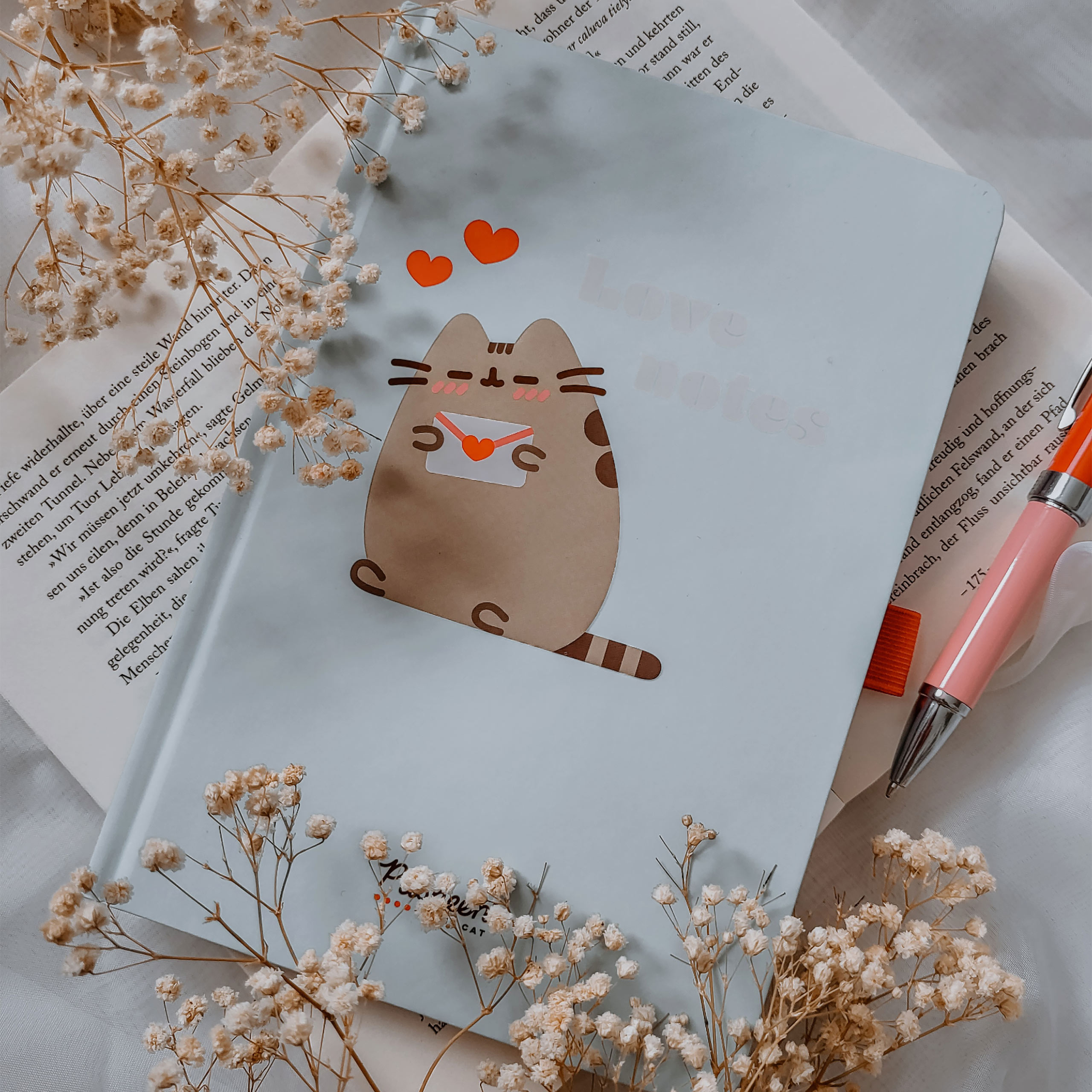 Pusheen - Purrfect Love Notizbuch mit Kugelschreiber