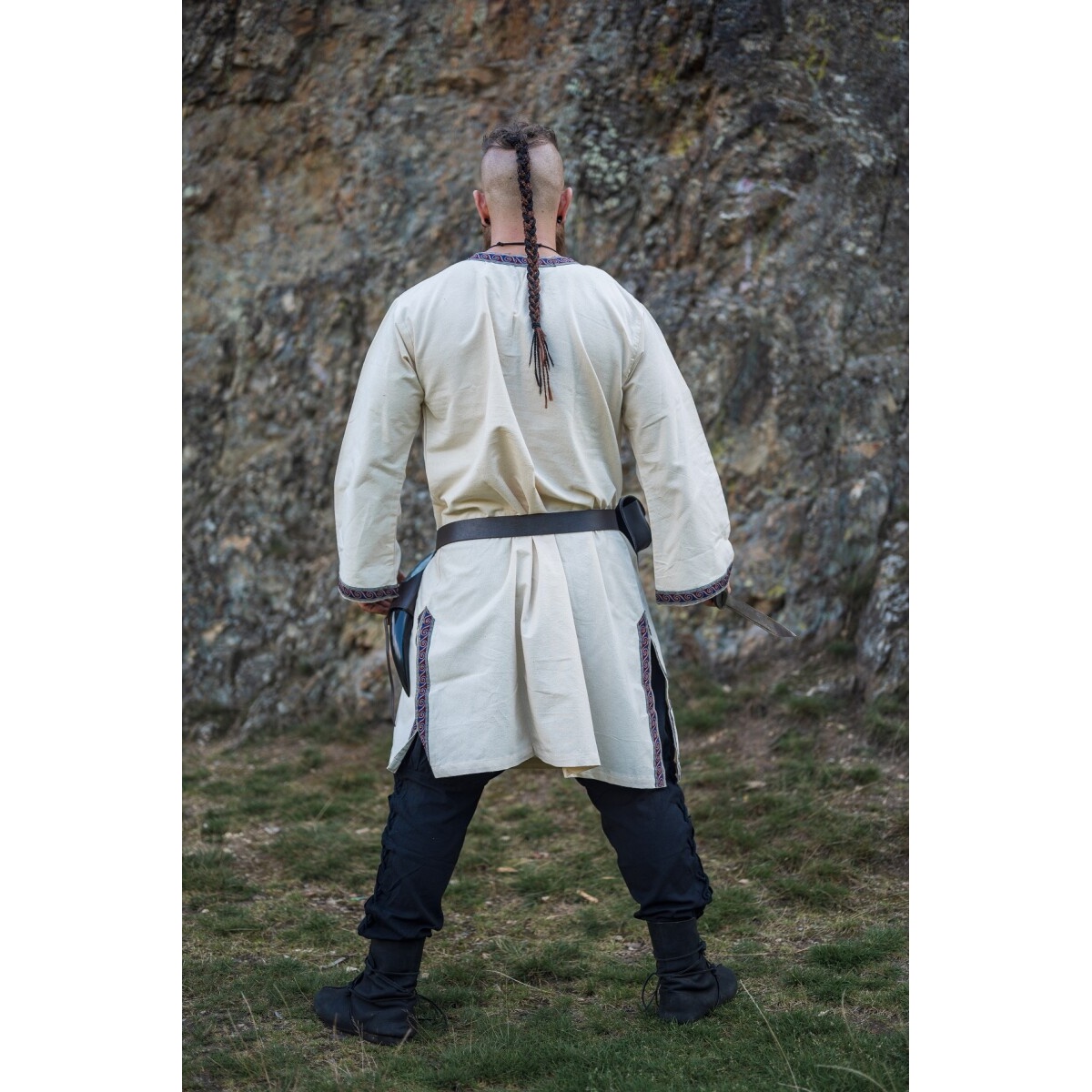 Tunique médiévale avec bordure Halvor beige