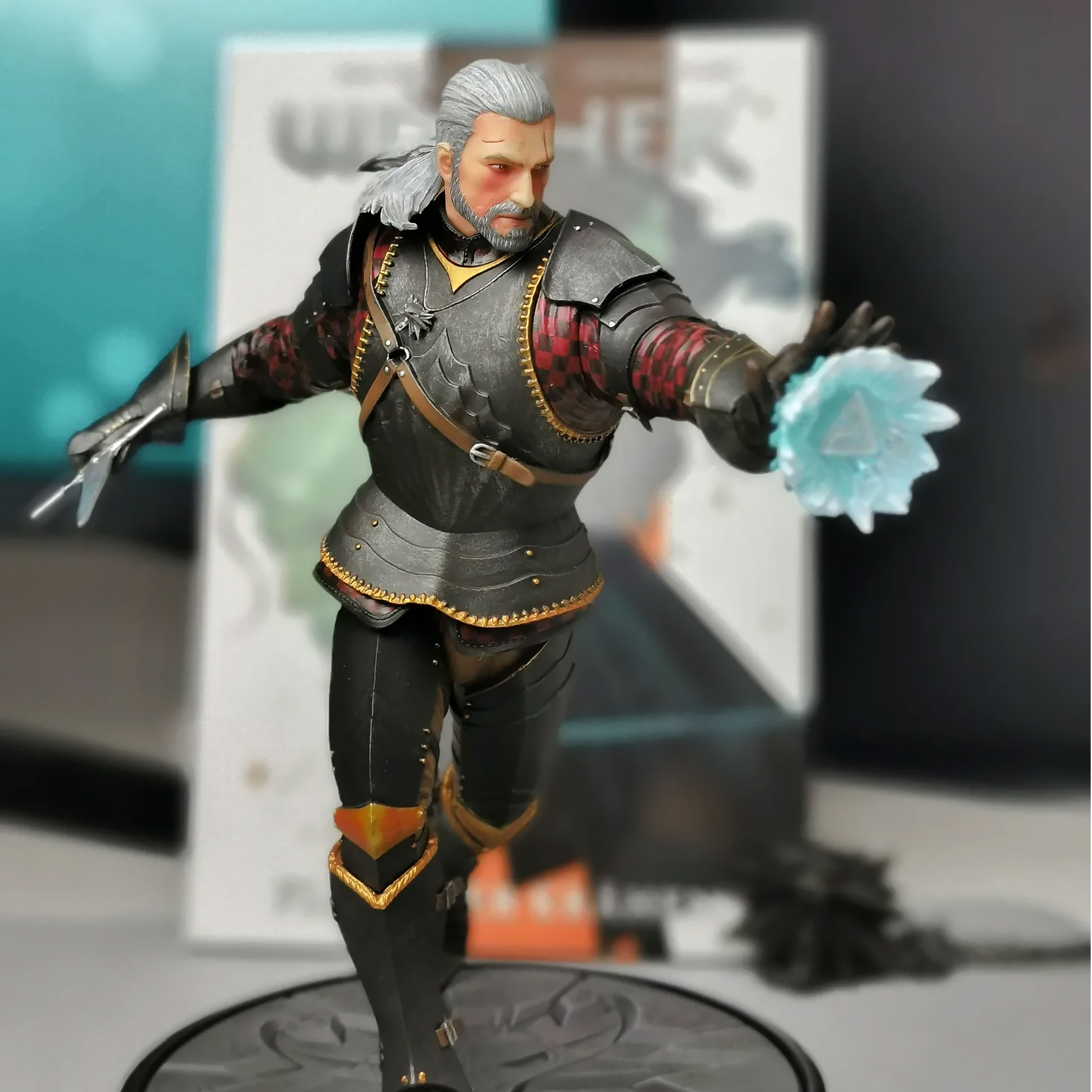Witcher 3 - Geralt Toussaint Tourney Armor Statue