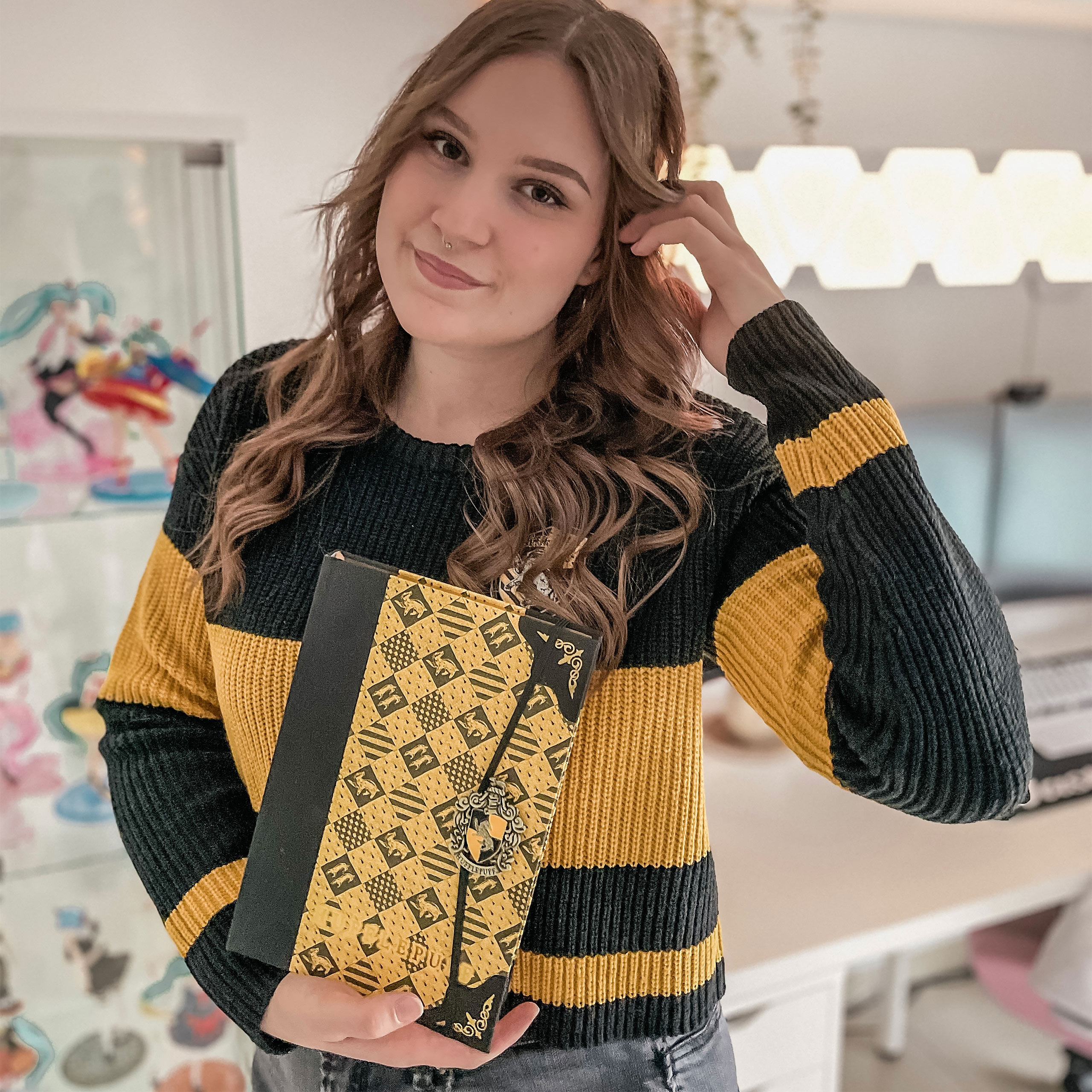 Harry Potter - Hufflepuff Crop Sweater Women