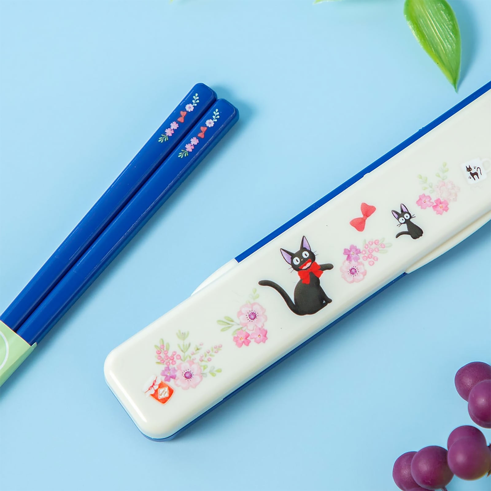 Le service de livraison de Kiki - Baguettes Jiji avec étui