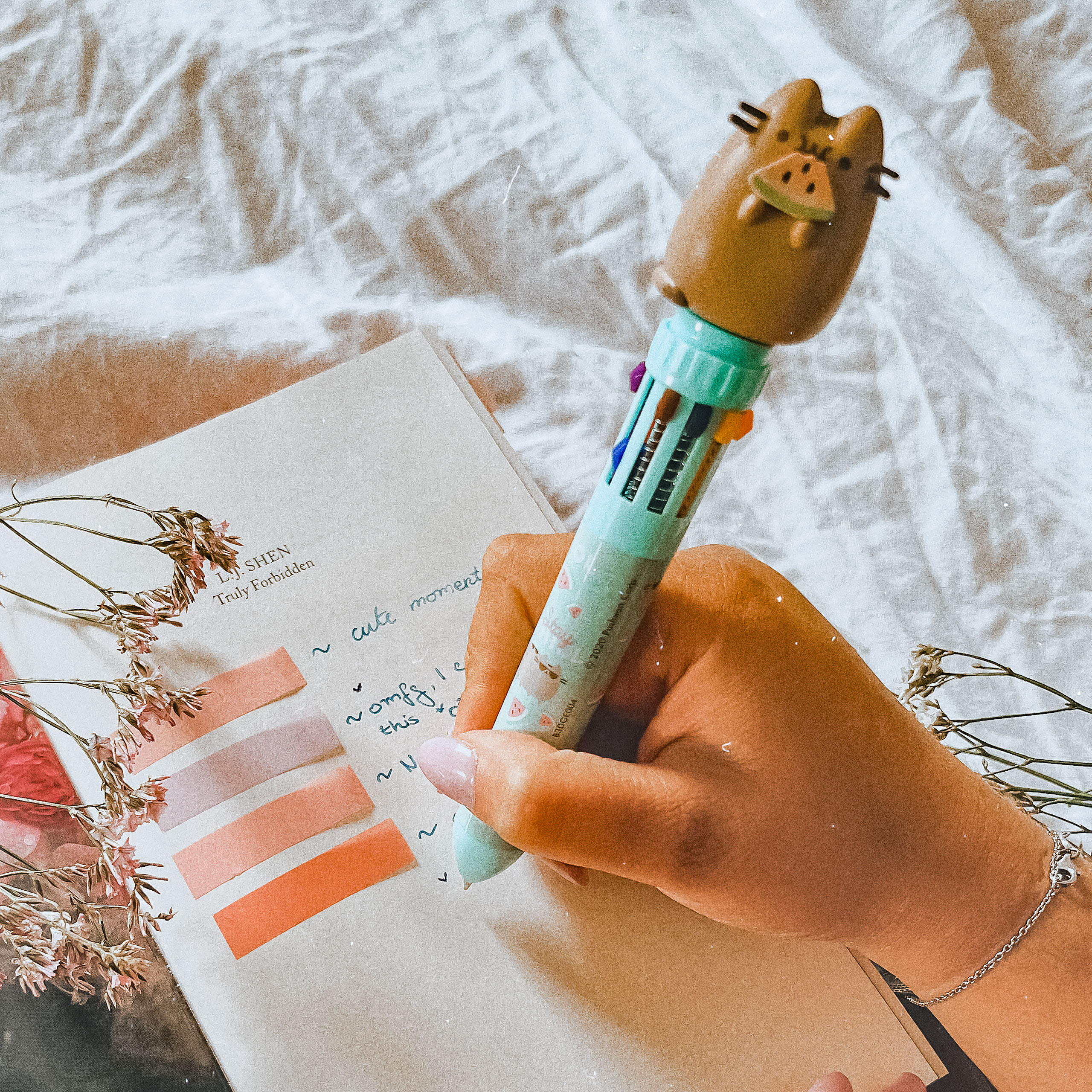 Pusheen - Stylo Foodie
