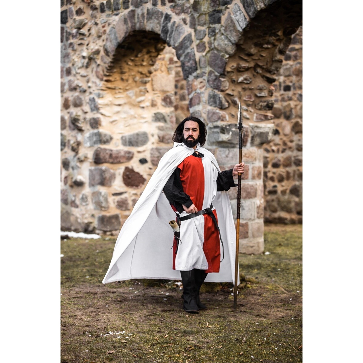 Capa medieval del caballero templario Arnulf blanco-rojo