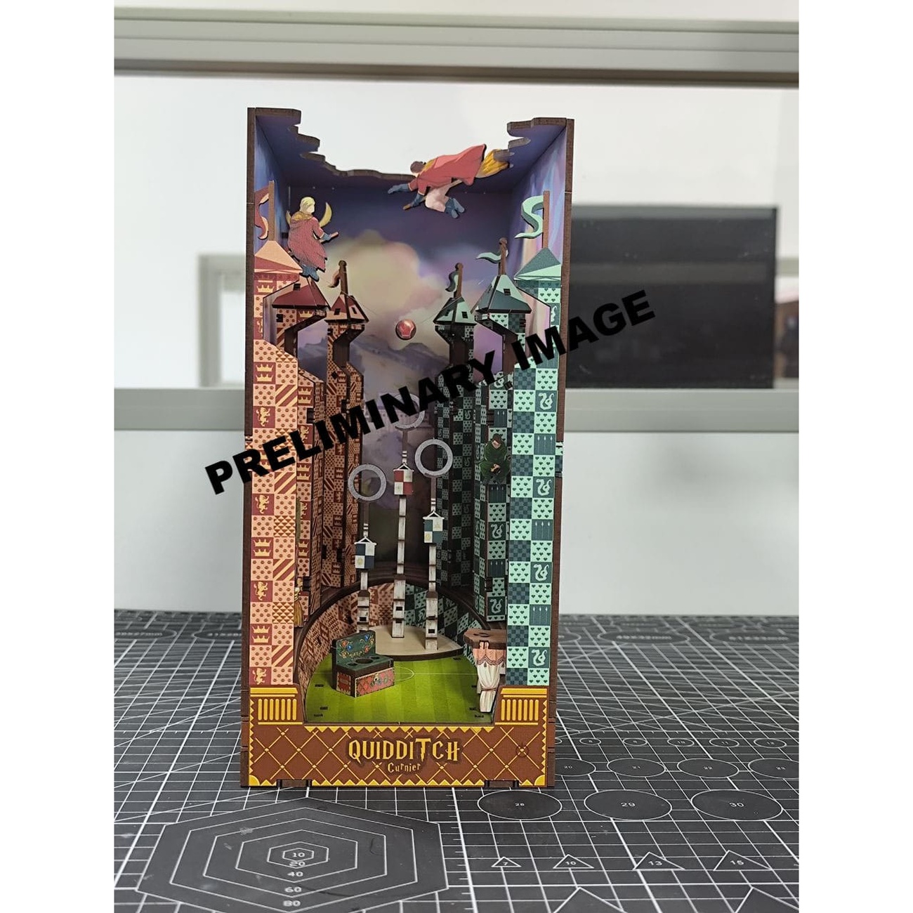 Harry Potter Tiny Adventures Book Nook Mini-Diorama Quidditchfeld 23 cm