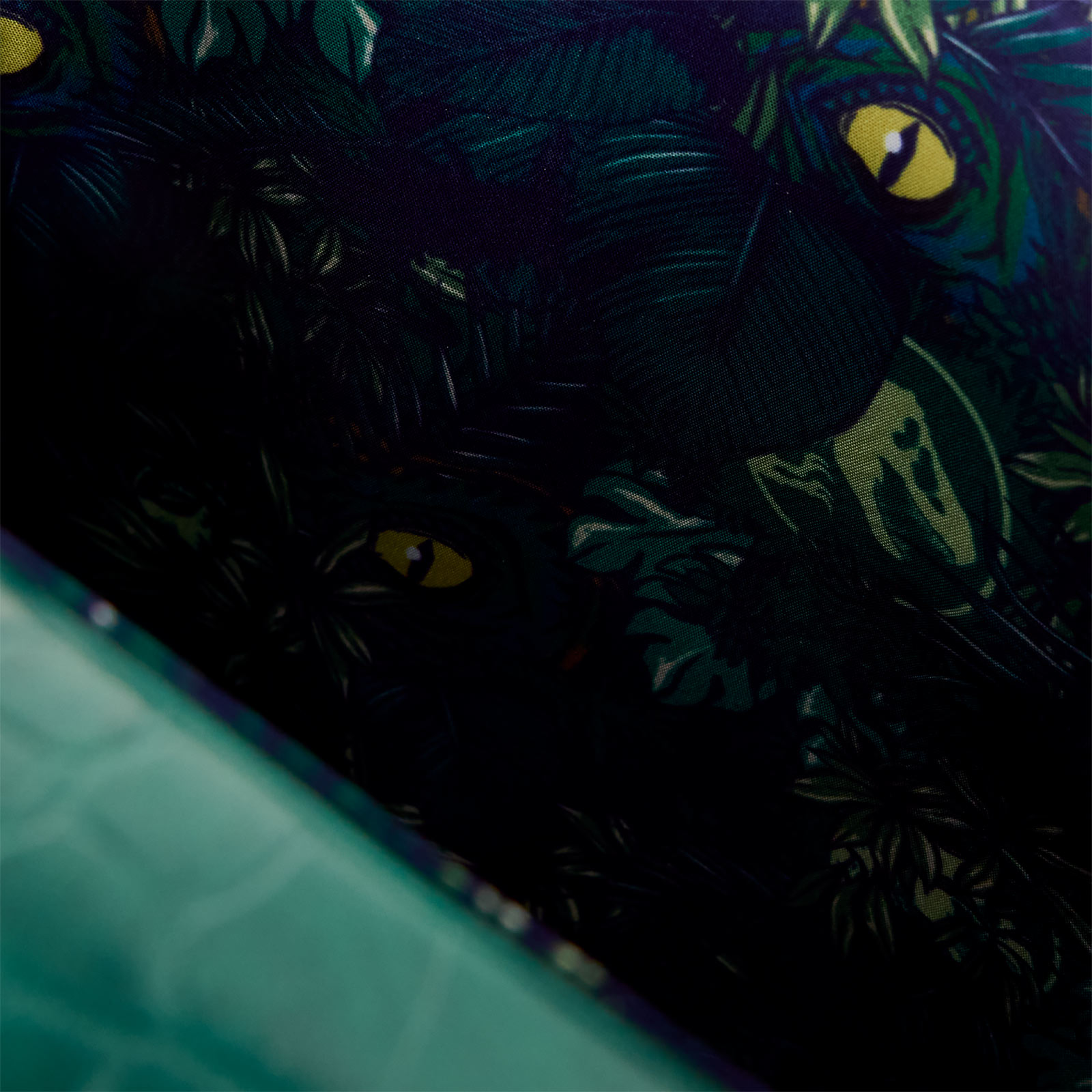 Bolso Bandolera Velociraptor Glow in the Dark - Jurassic World