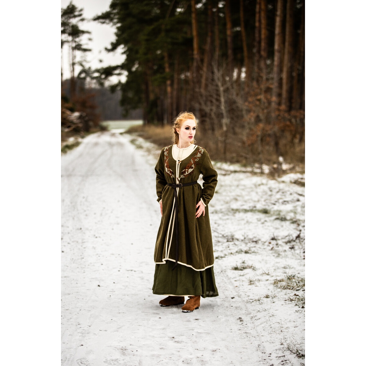 Medieval Birka Cloak Skadi green