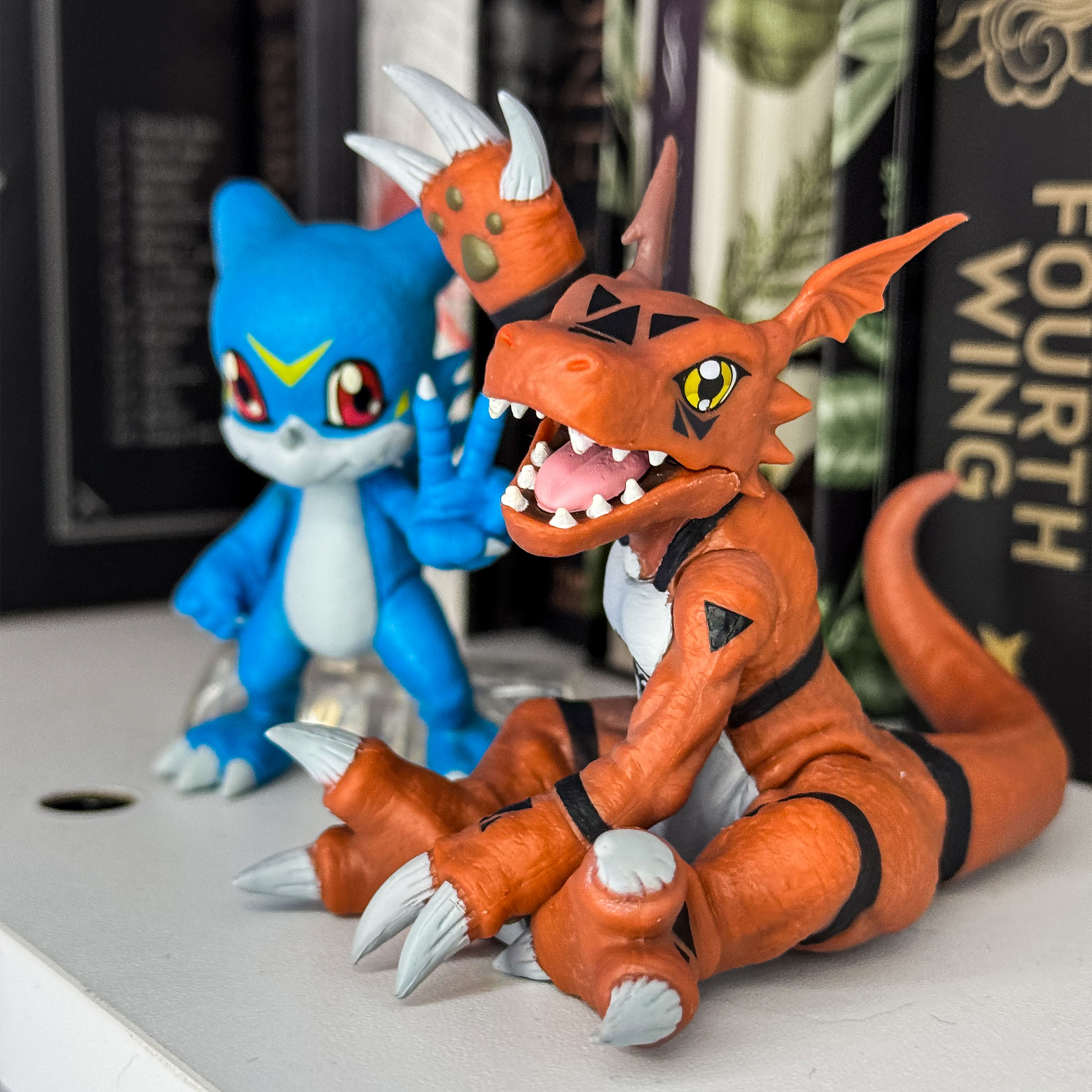 Digimon Adventure - Veemon & Guilmon Figure