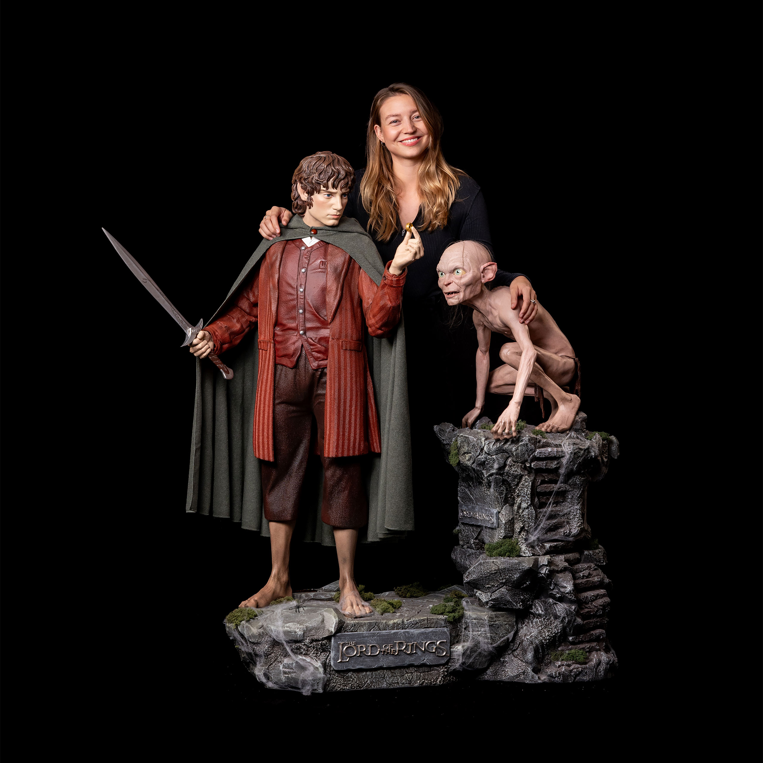 Frodo Life-Size Statue 1:1 - Lord of the Rings