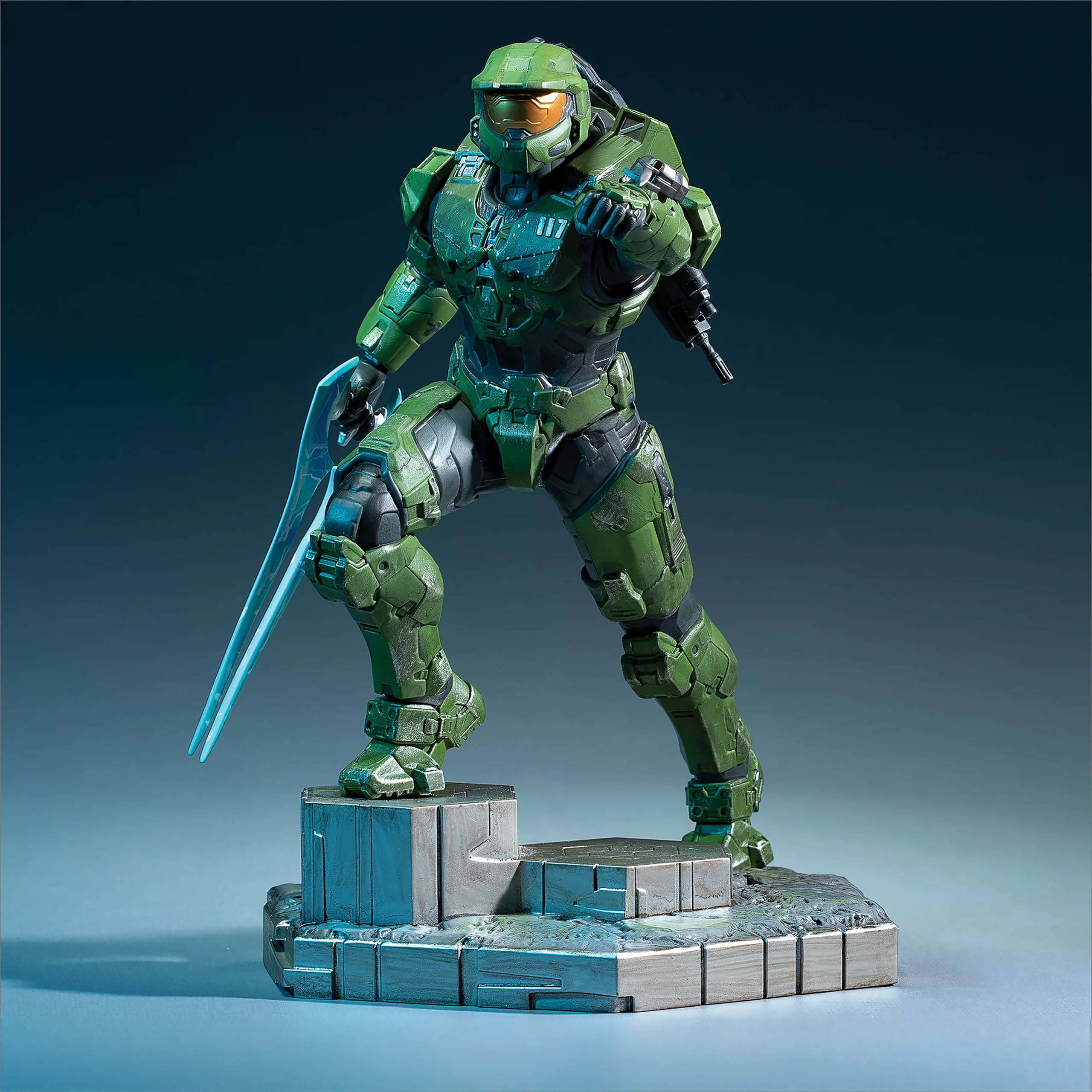 Halo Infinity - Master Chief Statue